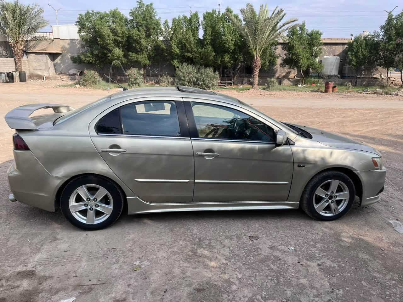 لانسر قرش • ٢٠٠٨ • مكينة ٢٠٠٠
