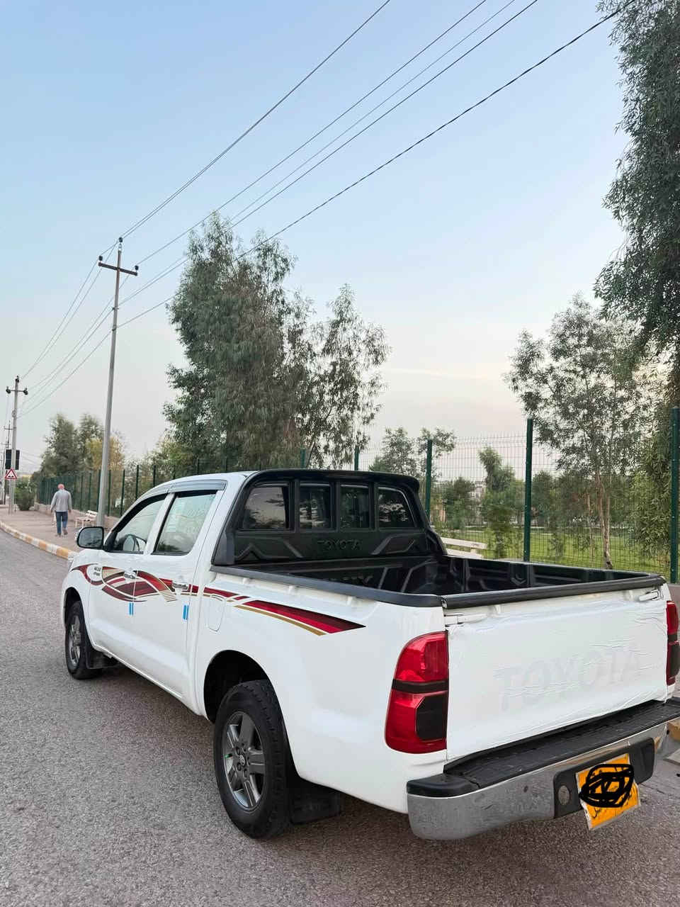 هايلوكس ٢٠١٢ • بدون صبغ • رقم اربيل