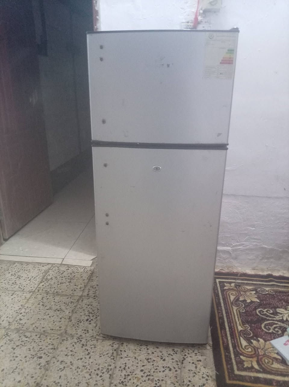 ثلاجة • جديدة • محتاجه غاز