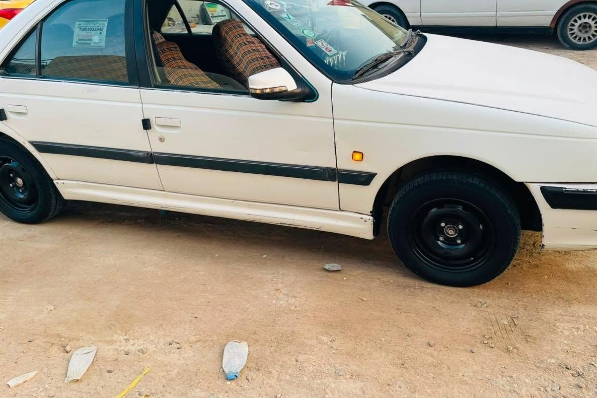 بيجو بارص مديل ١٢ للبيع رقم بصره  سياره جاهزه من كلشي راعيه يريد تحويل سعر ٣٨ وبيه مجال او مراوس وانطي فرق  حسب القناعه تصال موجود ***********
