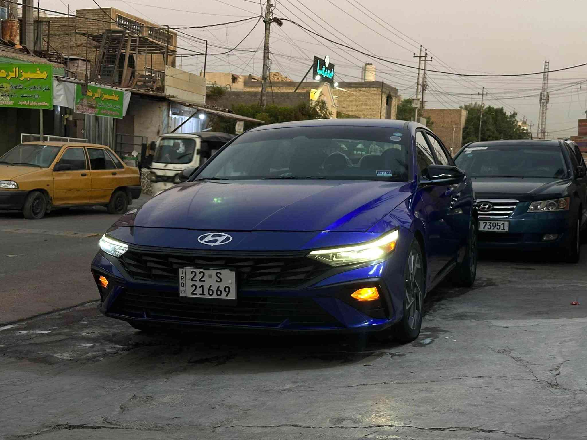 السلام عليكم 
بيع سريع 
الاسعار قفل قفل قفل 
النترا سوده 2023 
دعاميه خلفيه صبغ 
ماشيه 106kmمحرك 2000 دوش
جاهزه للاخير 
السعر 130 قفل

النترا 2025
لون جويتي 
صبغ دعاميه اماميه فقط 
ماشية 30km
جاهزه للاخير 
السعر 153 قفل 

ثنينهن بدون ايرباك
***********
بغداد الدوره شارع الطعمه

نص مكتوب في الصور:
- 11:48 Seller: Insurance Company Sale Document: Salvage certificate (IL) Sales History 1 Similar archival offers You are watching archived offer. Auction ended on Monday, August 25, 2025. Monday, August 25, 2025 13 Photos 360° Video Bidding Vehicle information bid.cars