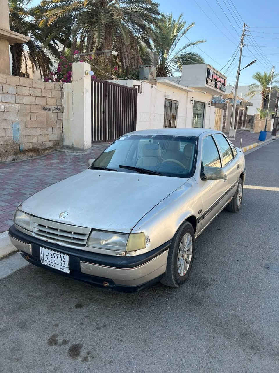 اوبل فكترا موديل 1991 مكينة 2000 كير اوتوماتيك رقم انبار مشروع وطني ، سيارة مكفولة كفالة عامة من صبغ وحادث وتبديل بعدها على وضع الشركة ، مكينة وكير وتخم تاير وصدر كله جديد ، سيارة حلوة ومصروف عليها ومالت بيت وشرط التحويل ، مكان السيارة الرمادي / الملعب ، السعر 32 ورقة وبي مجال ***********
