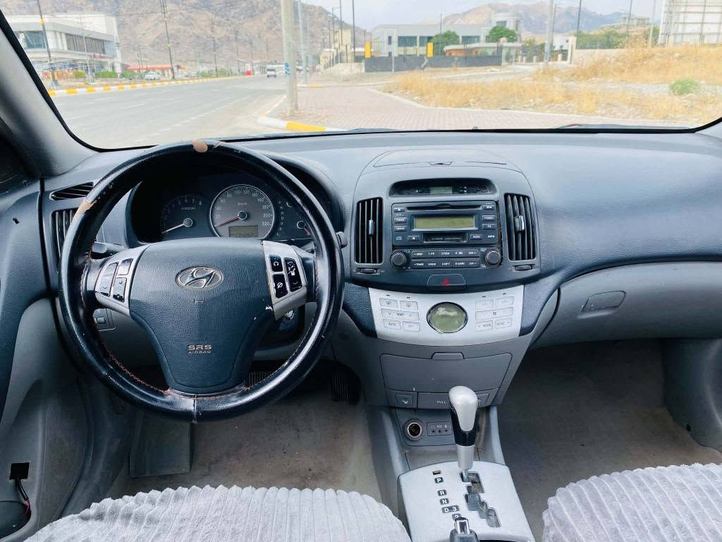 بەناوی خودای بەخشندەی میهرەبان 
هۆندای ئاڤڤانتی 2006
کۆد بۆ کراو 
گێڕ و مەکینەی بەشەرت 
کارەبایی بەشەرت 
برێکی بەستراوە 
هەیکەلی زۆر جوان 
یەک قەترە خایسی نیە
پێش و پشتی کەپسە 
هەندێ بنی شلە 
چوار تایەی خاوێنی لەژێرە 
تەبرید بەشەرت 
شوێن ڕانییە 
سعری خوار بازاڕ 
بایی 43 و معاملە 
***********- *********** رانية, السليمانية
