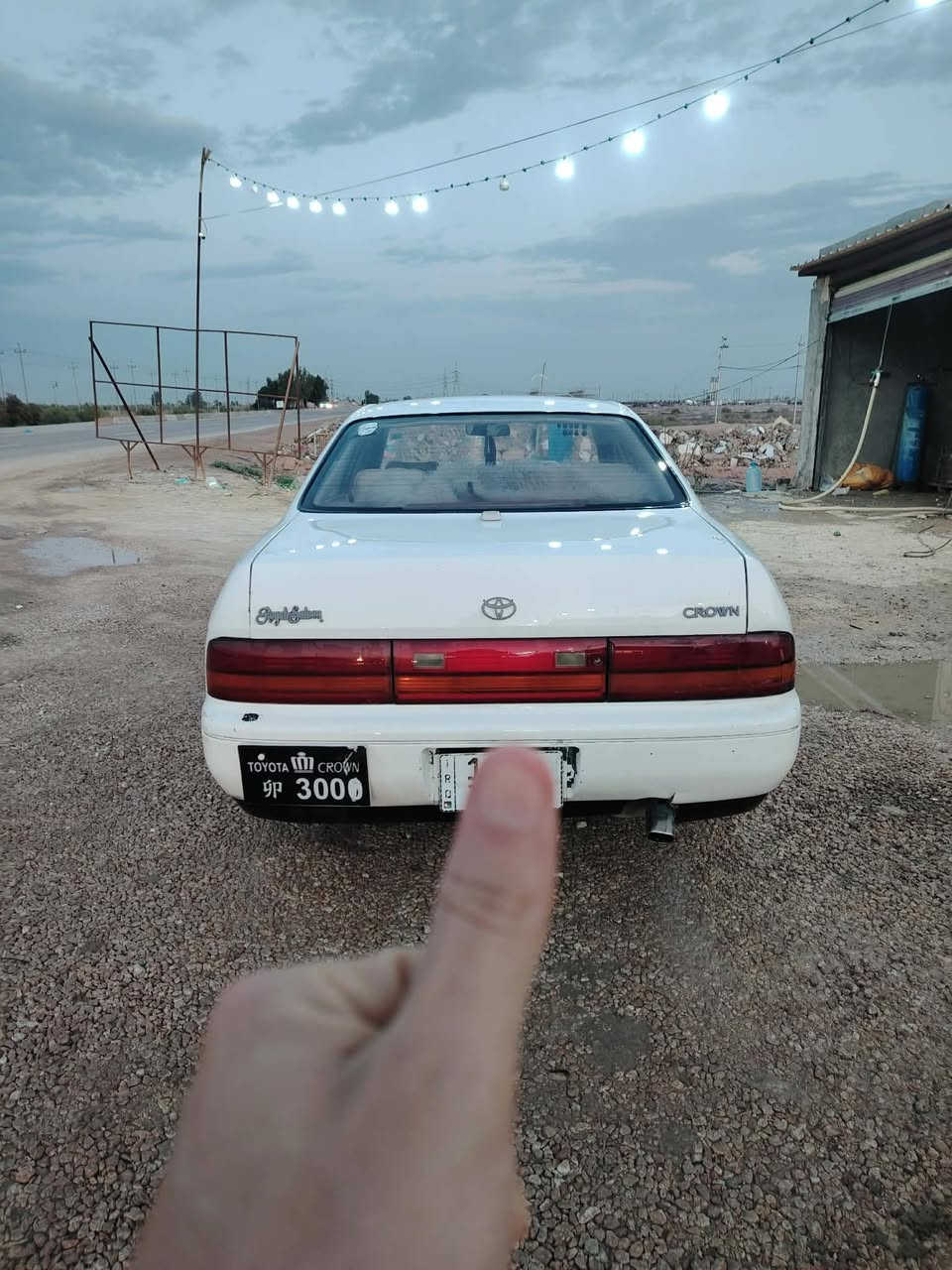 سلام عليكم 
سياره بطه مديل ٩٢ رقم نكليزي بسمي سنويه ٢٠٣١
علمن سياره قص قماره فقط كهربايات كلهن شغلات
تبريد شغال كير ومكينه خير من الله سعر ٤٠وبيهه مجال 
الديوانية قضاء غماس ***********
