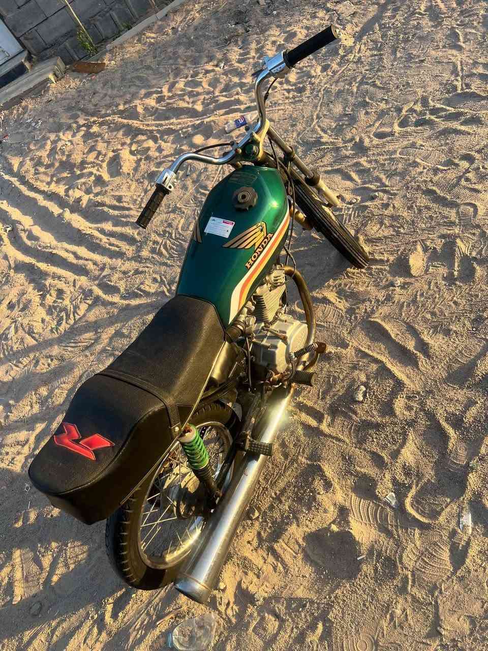 دراجه البيع مراوس شحن عادي فراشه سعر 350 وبيه مجال تكفل الك عشرين فقط مكاني البصره الزبير رقمي *********** وتساب فقط

