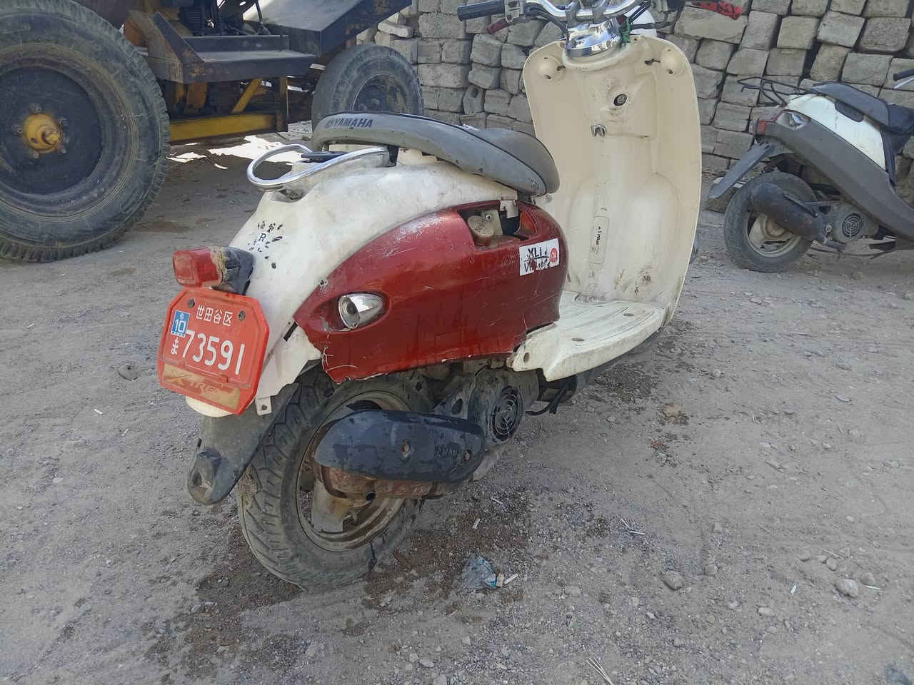 ماطور عبد لحليم مكيها شرط  صوط اكسن مابي بس كابريته وفطر بل شاصي مايبين لسعر ١٤٠ مكينه جديده
***********
