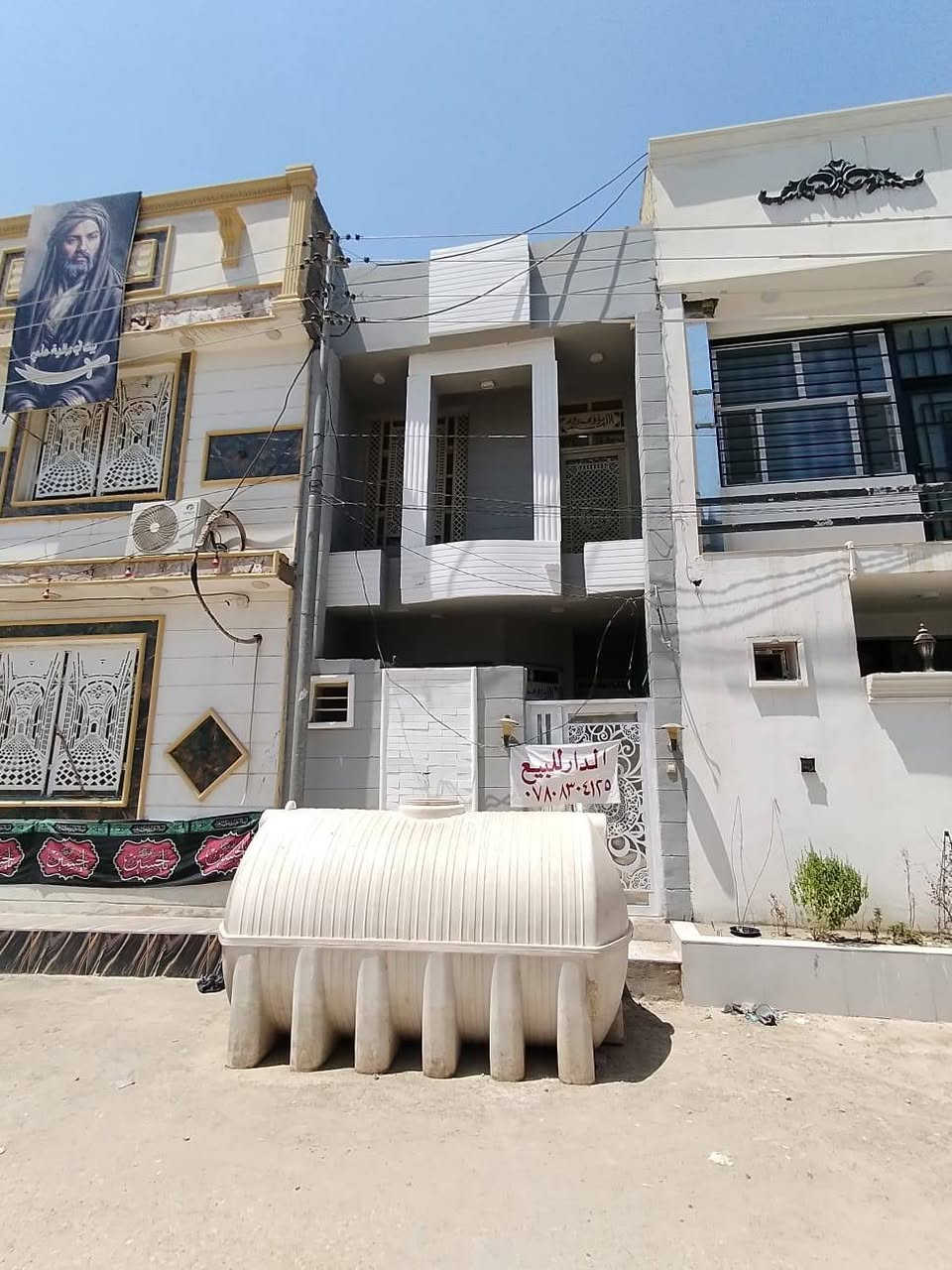 بيت المساحه 50 متر طابقين بناء جديد
استقبال و صاله ومطبخ بالطابق الارضي و غرفتين سويت بالطابق الاول
العنوان :
كربلاء المقدسة خلف مستشفى ابو مهدي المهندس ( ام الاقواس ) 
طابو زراعي اقرار محكمه

السعر مناسب علق بتم او
الاتصال او التواصل  ***********
