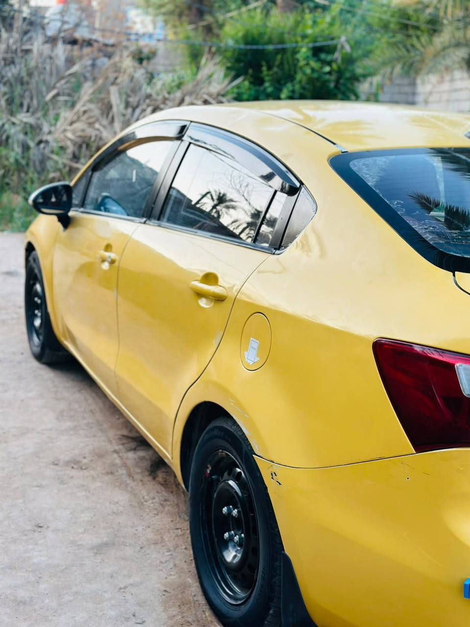 كيا ريو مديل خليجي ٢٠١٣ سنويه لل٢٨  تبريد  ثلج رقم انكليزي حداديه مكيه كير كله جديد سياره حلوه ونضيفه السعر ٦٨ *********** وبيه مجال حك الجيه
