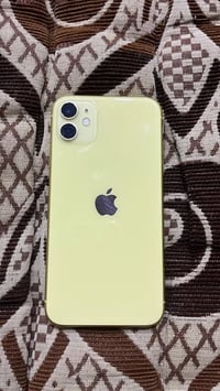 آيفون ١١ عادي • ذاكرة ٦٤ • بطارية ٧٧