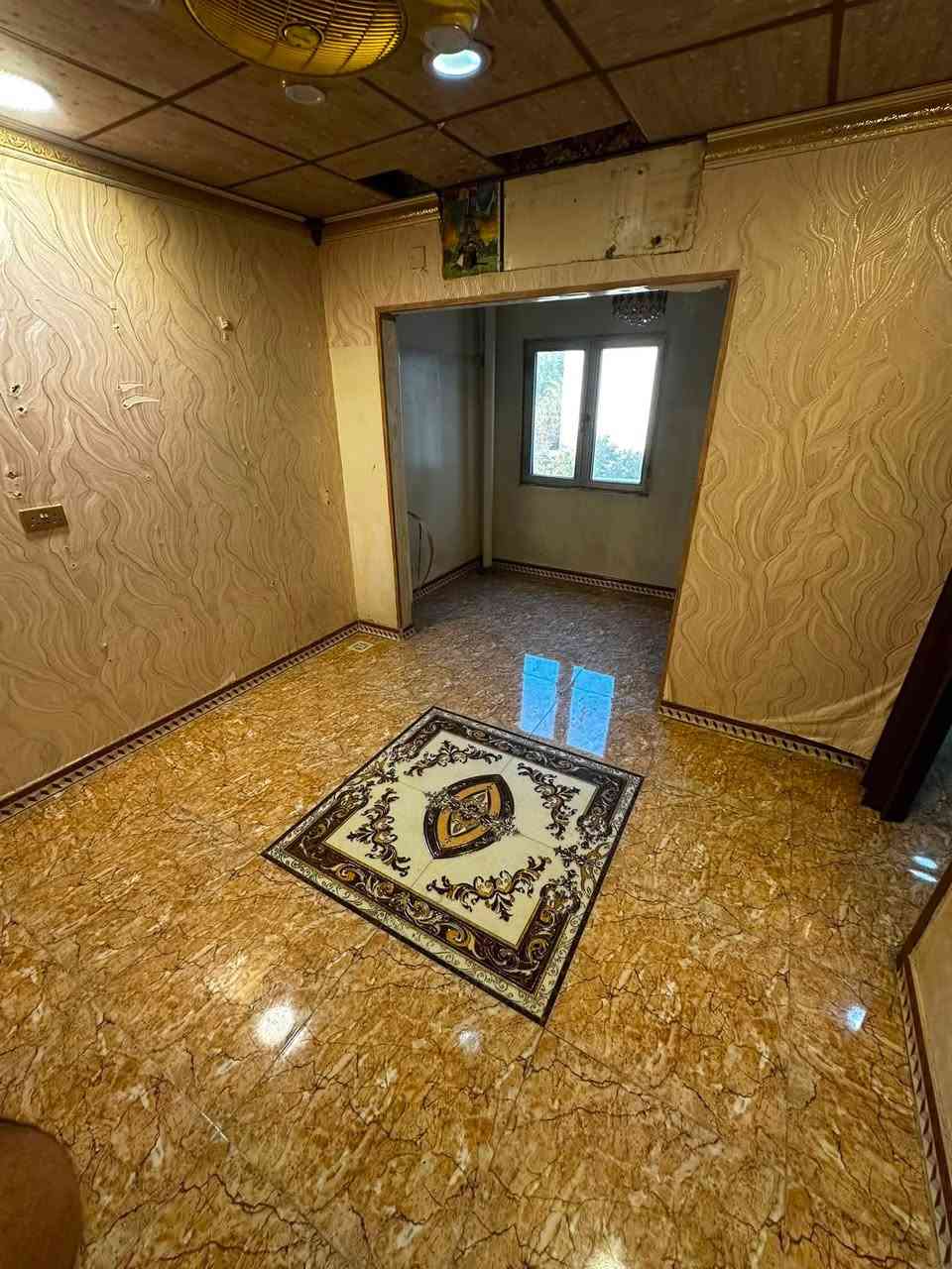 #للايجار_____في_____السيديه
🏠 للايجار | شقة مميزة

📍 مجمع 5

شقة طابق أول فوق الأرضي، مرممة بالكامل ونظيفة جداً ✨

🔹 غرفتين نوم
🔹 صالة
🔹 هول
🔹 مطبخ
🔹 خدمات
🔹 مخزن

💰 قيمة الإيجار: 650 ألف دينار فقط

📞 للاستفسار: ***********

📍 أو زيارة مكتب الفهد الهندسي
