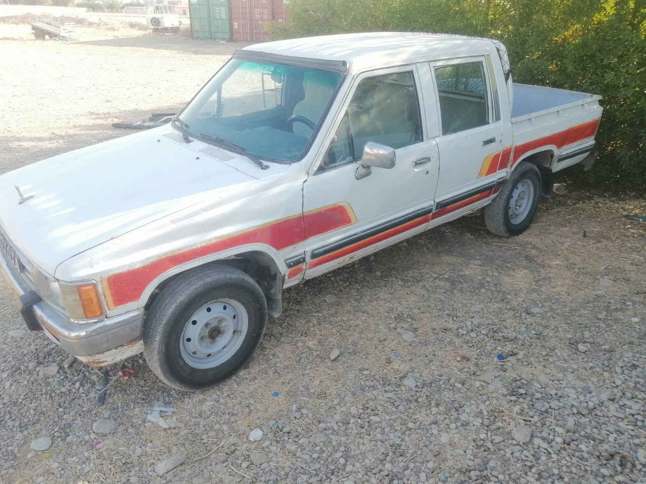 پیکاب دەبڵ 3y  مودیل 1988 بۆ فرۆشتن سعر 25 گەڵا  ژمارە مۆبایل  .. ***********

