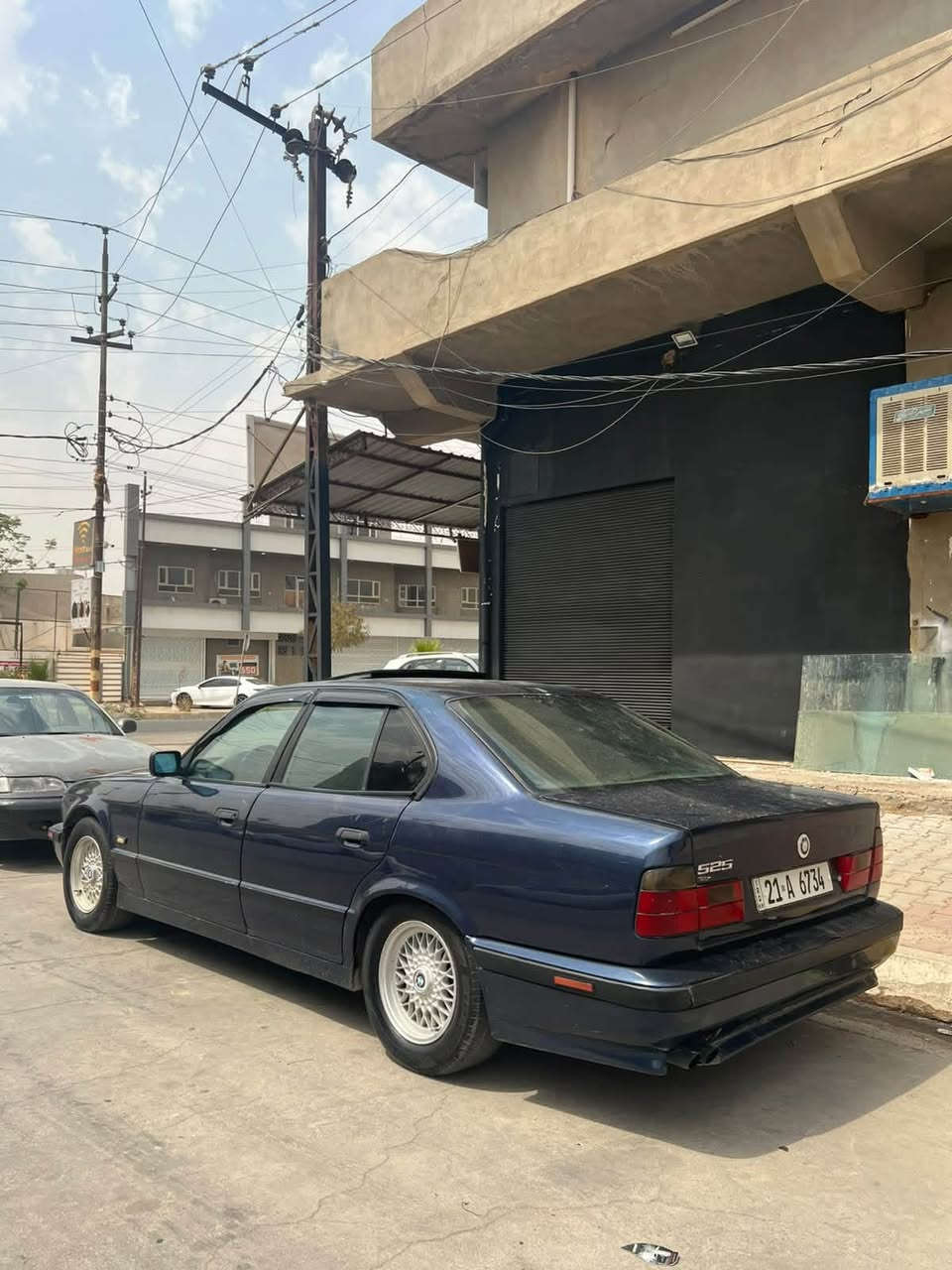 سلام عليكم بيم موديل 1991 حجم 525iA بيلاد اصل فصل كبس سياره كلش حلوه مابيها دينار مصرف كير اوتماتيك كير محرك بلشرط موصفات سياره فول سلايد جامات كهربائي دركه ايرياك دواخل جلد ابيض كشنات نضيف كهربائيات كامل شغال من دعاميه لدعاميه اخوان سياره صبغ عام جماليه بدون ضرر بيها معجون تصفيه فقط تبريد ويه سويج ثلج ❄️ رقم وسنويه جديد بيها بطاقه بانزين سماعات 🔊 سستم فول دعاميات m دوسات m بجم عريض للبيع مكاني كركوك سعر 55 وبيها مجال للشراي تحياتي ***********
