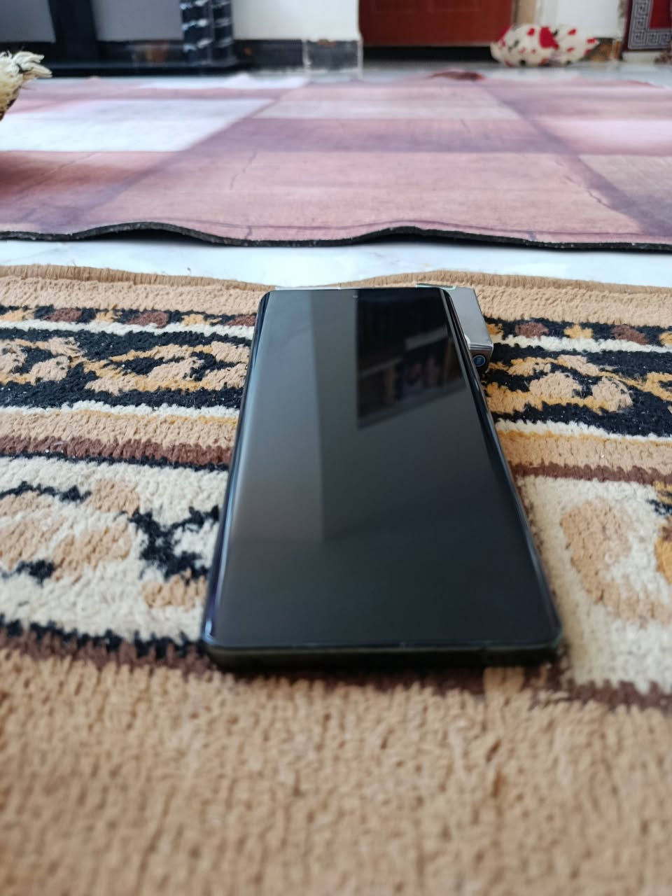 السلام عليكم
هونر x9b  5g ذاكره 256 عشوائيه 12  بطاريه 5800 معالج سناب دراكون 6 جين 1 شاشه منحنيه بدون ملحقات نضافه الجهاز كدامك بلصوره مراوس او بيع ويفضل مراوس تغاصيل اكثر علق واني اراسلك
