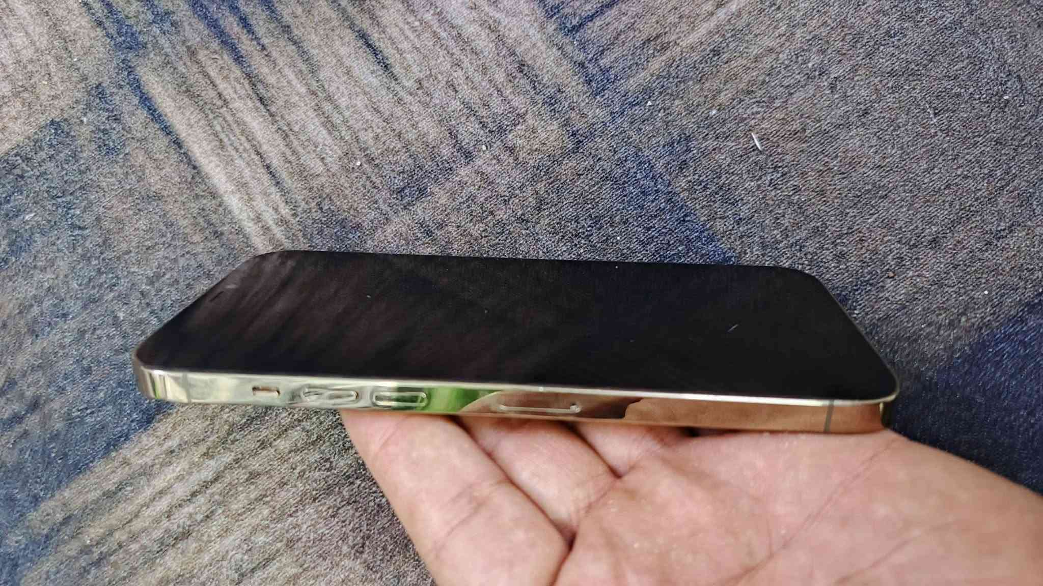 ايفون 12 برو ماكس • ٢٥٦ • بطارية ٨٧٪