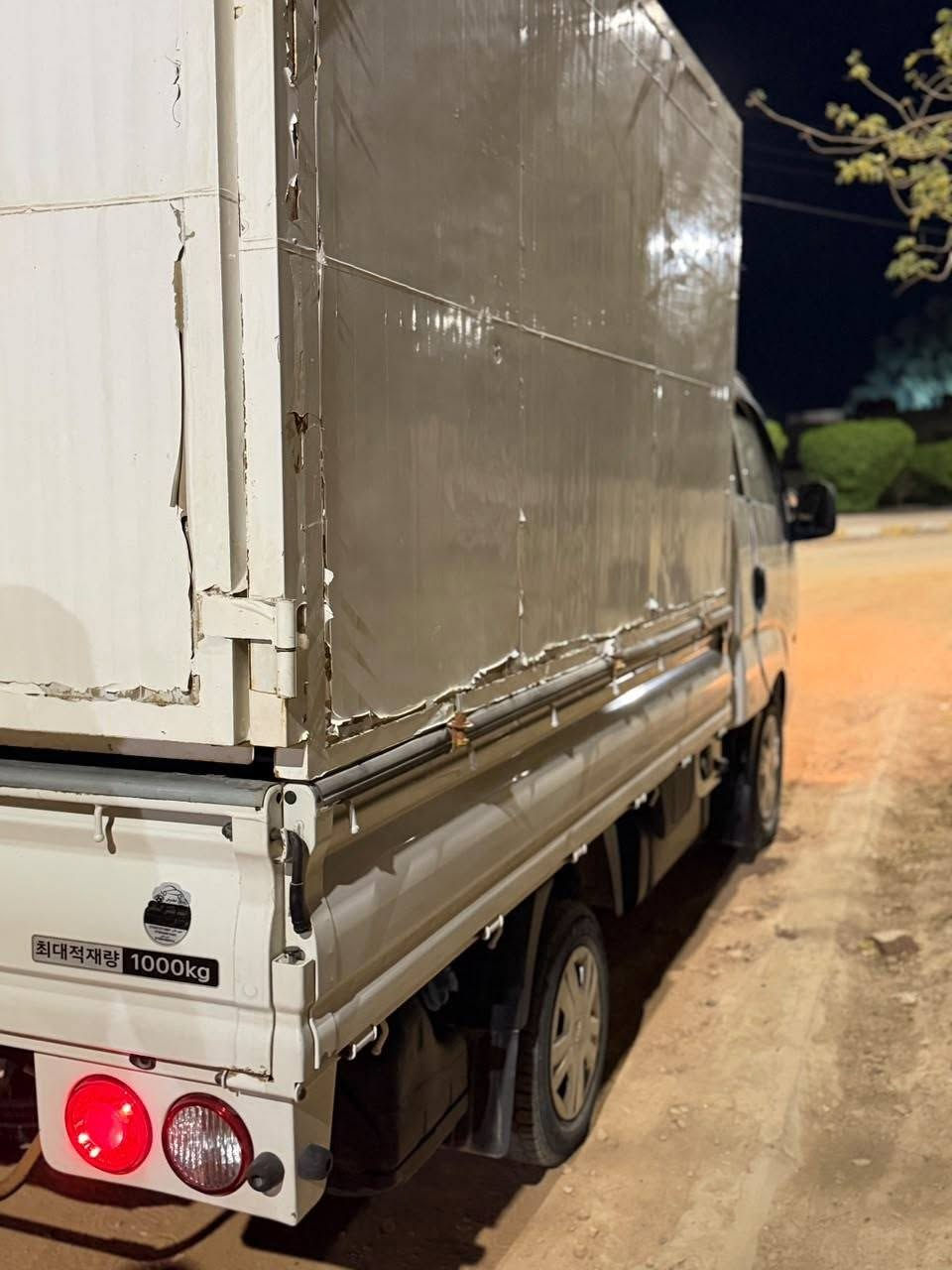 كيا مسكر الدبلو مفطومه كير اوتماتيك ماشيه 61 فول مواصفات التحكم  وتدفئه بستيرن كشنات تدفئه مري شفط  مانع انزلاق حساس خلفي وكامره  وبعد بيه وماعد البوكس اني مخلي 
***********
