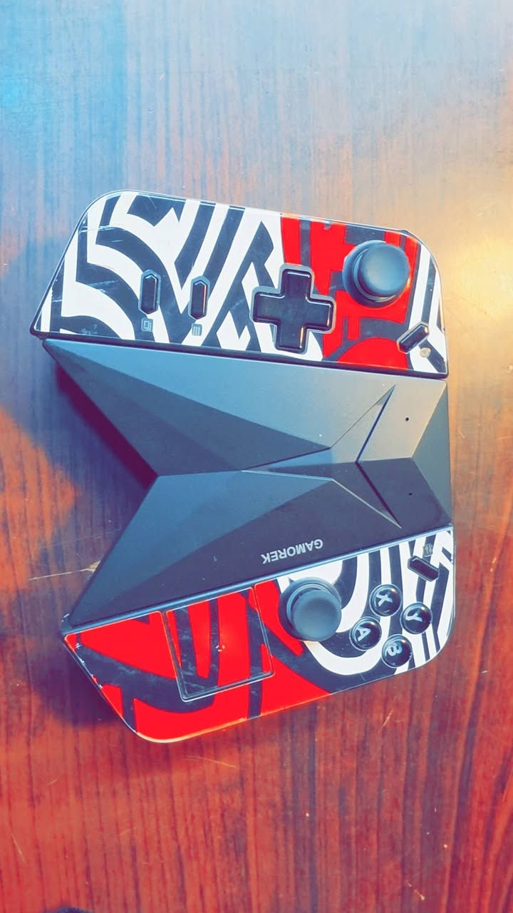 لينوفو ليجين گو 1
ذاكرة 512GB  + رام سانديسك اكستريم 1TB 
يعني مجوع الذاكره 1500 GB
ألجهاز نظيف كلش
عليه لزكه من امزون سعرها ٤٠ ألف

جهاز Lenovo Legion Go 1 (512GB) + (1TB RAM)

التفاصيل :
باكيت الجهاز
ألجهاز + الجنطة 
الشاحنة الاصلية
رام ساندسك أصلي اكستريم 1TB سعره ١٧٥ ألف
 سعة التخزين 512GB + RAM 1TB
ماوس + كيبورد وايرلس فول سلم 
هاب ماركة سعره ٤٥ الف لربط الHDMI ومنافذ 
ملحقاته كامله ..

السعر: 925 الف 💫
مكاني بغداد ألاعظمية 
***********
***********
