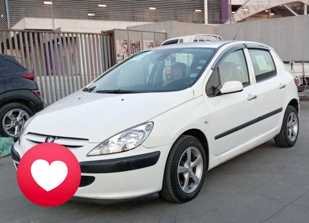 بيجو فرنسي موديل 2004 سياره جاهز ماشيه 160 كير محرك صدر تبريد مكفولات بيه صبغ حزام مكفوله من ضربه سعر 48 بيه مجال قليل حك لجيه رقم بغداد مشروع وطني  مكاني بغداد رقمي ***********
