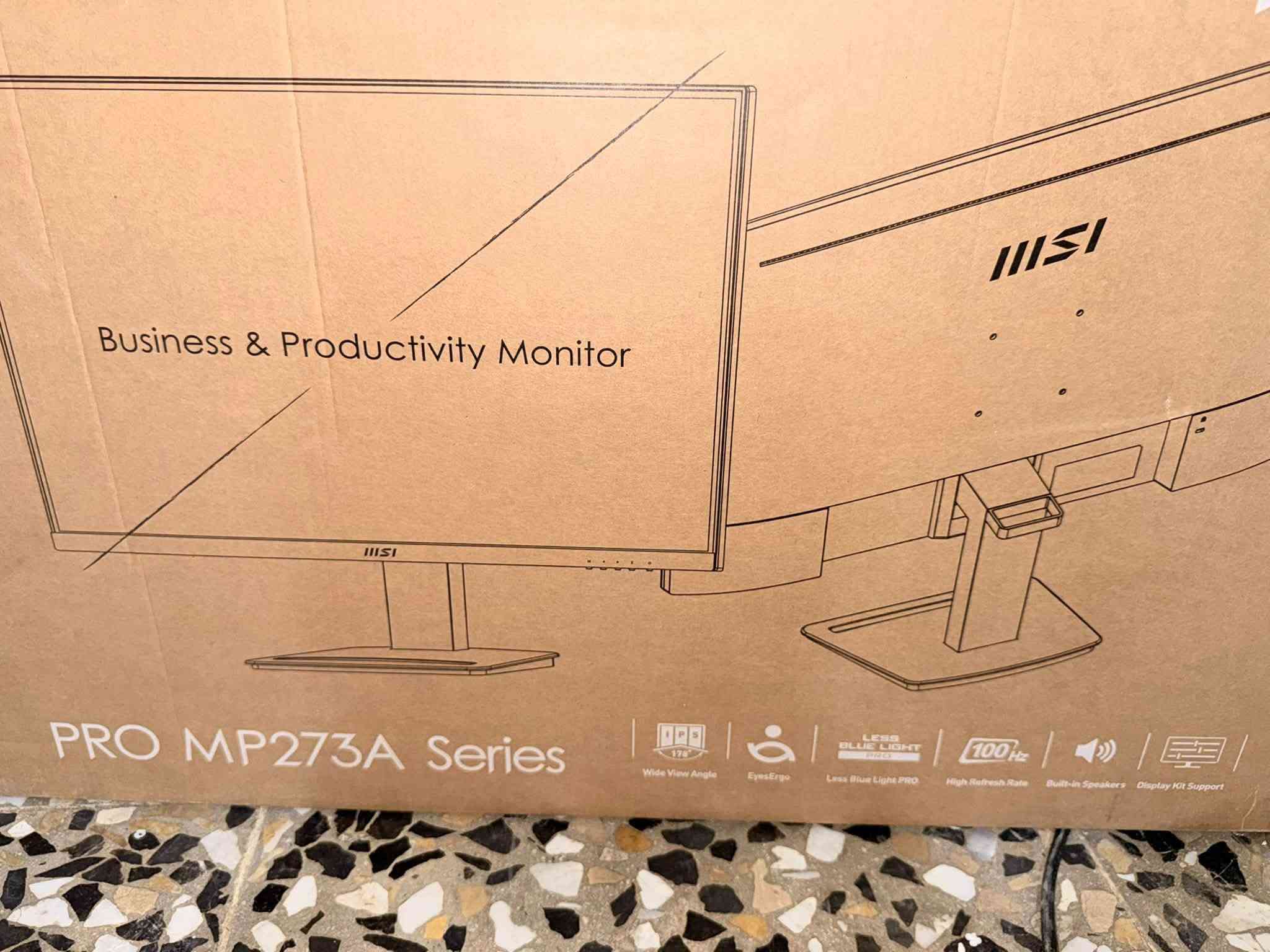 شاشة • سماعة HyperX • كربلاء