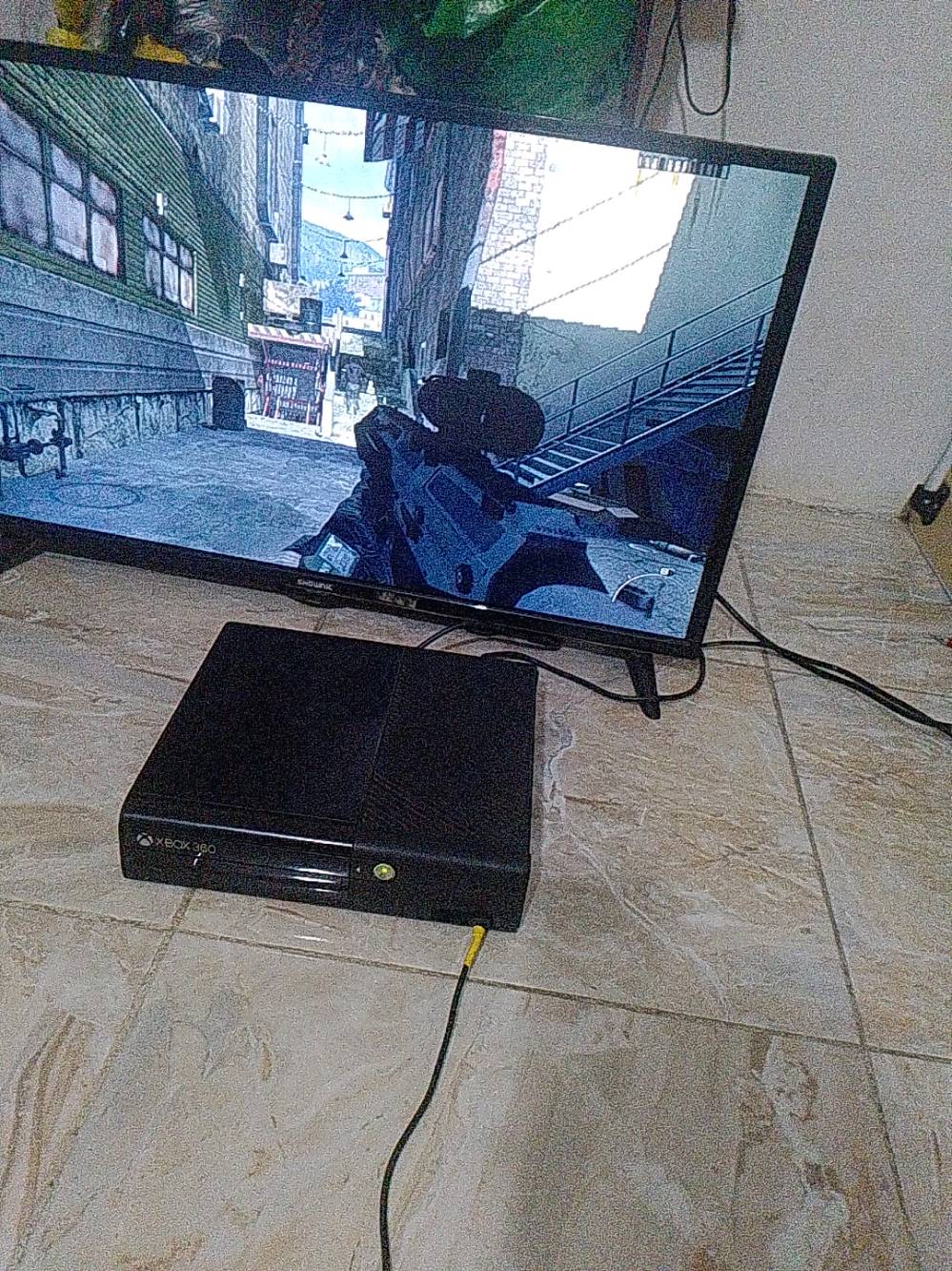 جهاز xbox 360 جديد مع جميع الملحقات محول الأصلي جوستك اصليه مو تجاريه للأتصال على رقم الواتساب ***********