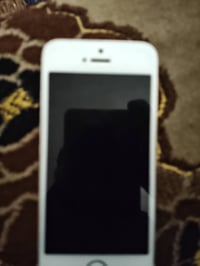 آيفون ٥ • مع شاحن • ناصريه مركز