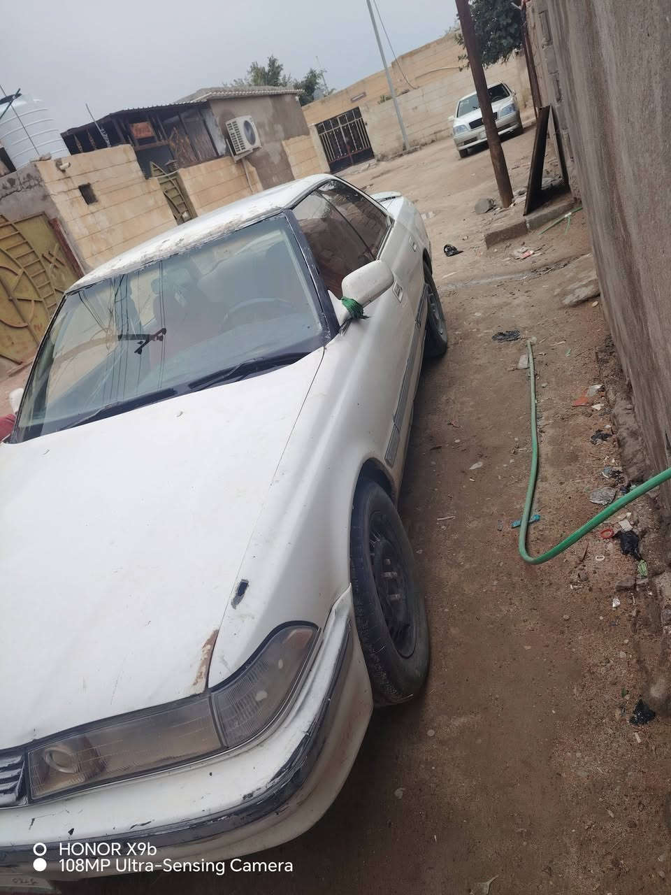 سلام عليكم مارك كصيف البيع او مراوس سياره نضيفه مكينه توني مجفته سياره عوزه حداديه رقم كربلاء راعيه ب الزبير بس رقمه ما عندي وماندله  العنوان بصره سفوان *********** السعر 17 وبيه مجال

نص مكتوب في الصور:
- O HONOR X9b 108MP Ultra-Sensing Camera
- HONOR X9b 108MP Ultra-Sensing Camera
- HONOR X9b
- 108MP Ultra-Sensing Camera
- O HONOR X9b