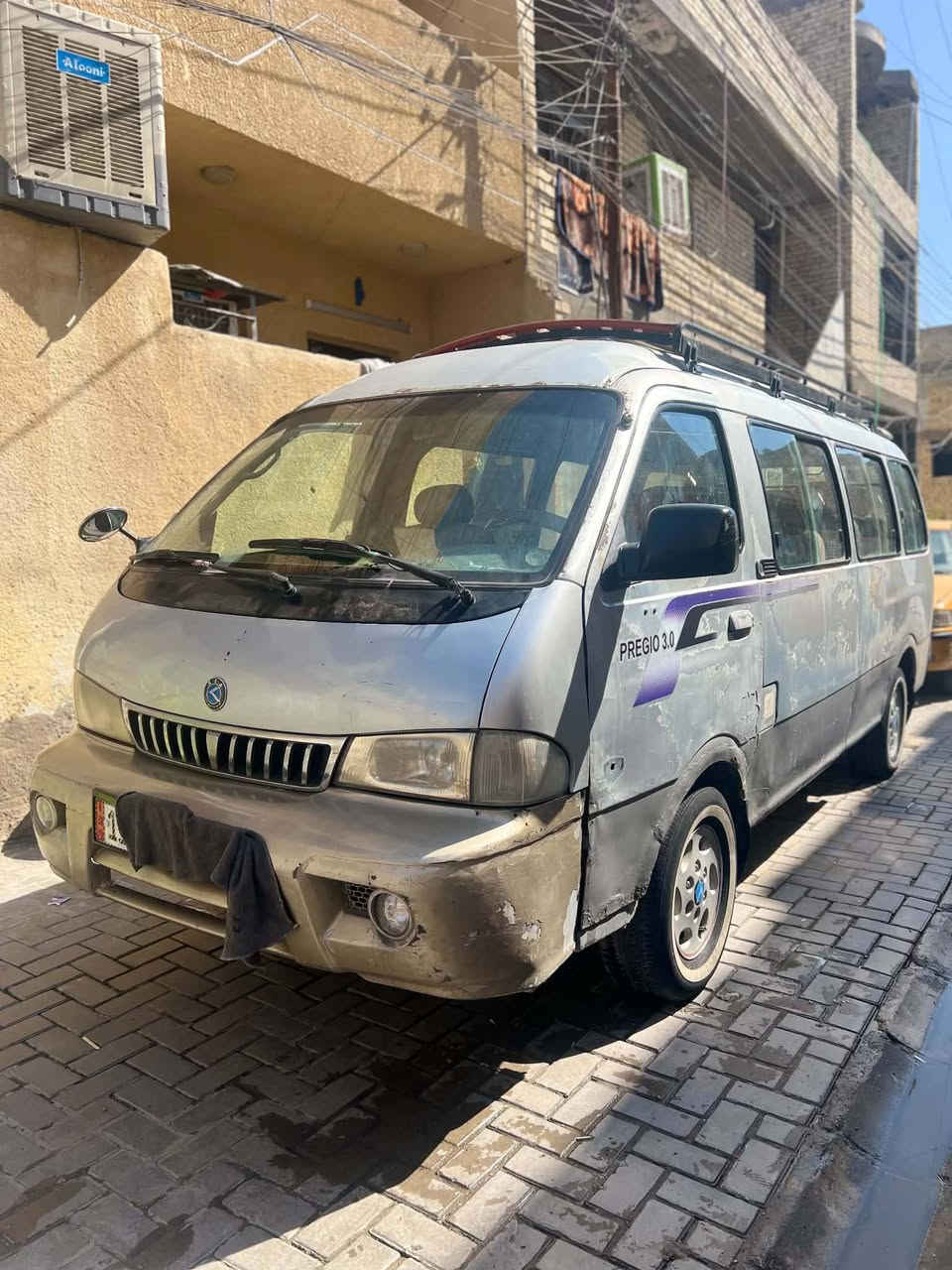 السلام عليكم سياره للبيع بريجو مديل 2001مصفره هيئه وغرامات ورقم انكليزي سياره بسمي مكان البياع الشرطه الخامسه الاتصال على الرقم الموجود *********** وغير متواجد على فيسبوك مكلف بل نشر
