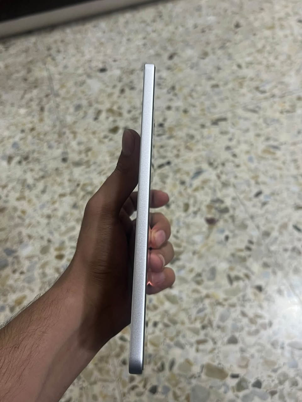 ريد ماجك. 256  نضافه 99 كامل ملحقات 850 مجال بصيط *********** ماعندي توصيل بغداد شعب

نص مكتوب في الصور:
- حالة البطارية إذا استبدل المستخدمون البطارية بأنفسهم، فقد لا تعمل شاشة حالة البطارية بشكل صحيح. يوصى بالاتصال بمركز خدمة ما بعد البيع المحلي للحصول على المساعدة. الصحة 97% حالة البطارية الحالية جيدة تاريخ الإنتاج 2025-09-27 تاريخ أول استخدام 2025-12-29 عدد دورات الشحن والتفريغ 174