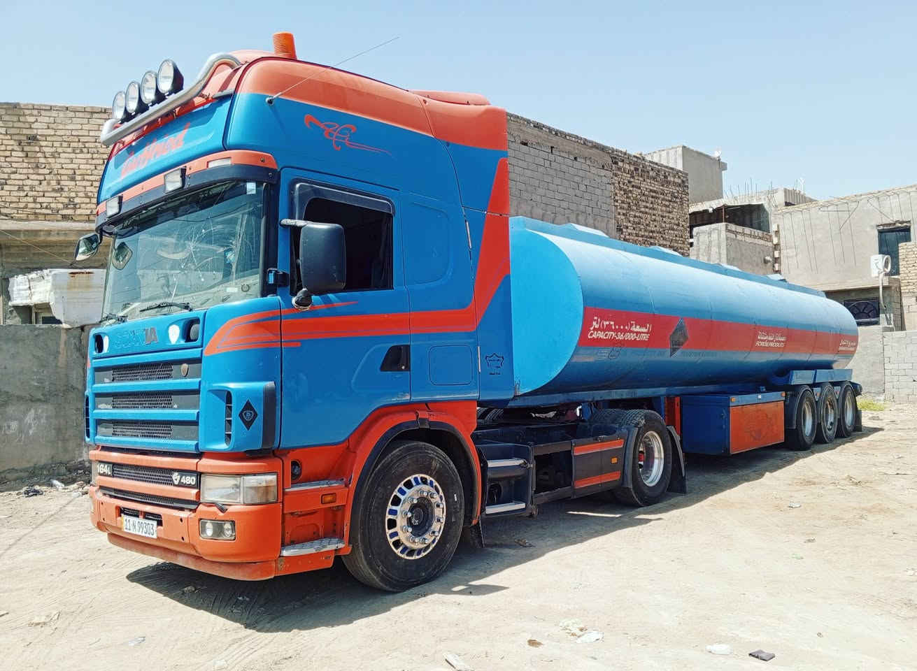 سكانيه موديل 2004مكفوله مكينه 8Vانجكتر480 
شرط الفحص گير أوتو
سنويه جديده بسمي جيبي اس تصريح امني طوناج 
 السياره كامله ما ناقصه برغي عوزه زوجين تاير فقط 
(مكاني حله) السعر ( 330 )وبيه مجال بسيط 
(***********)واتساب او اتصال 
اترجاك اذا مو شراي لتخابرني وتشلع گلبي مستعجل عل بيع

