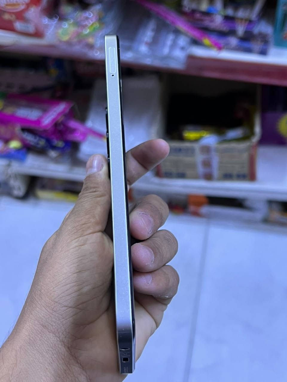سلام عليكم

Realme 65c
ذاكره 264
جهاز جديد لوك تصليح ما شايف الجهاز مرايه ولا عيب مابي
ببجي 90فريم 
مراوس باايفون 11عادي وفوك او أجهزة البوكو
ادفع سعر عجبني ابيع 

متواجد فقط واتساب (***********)
