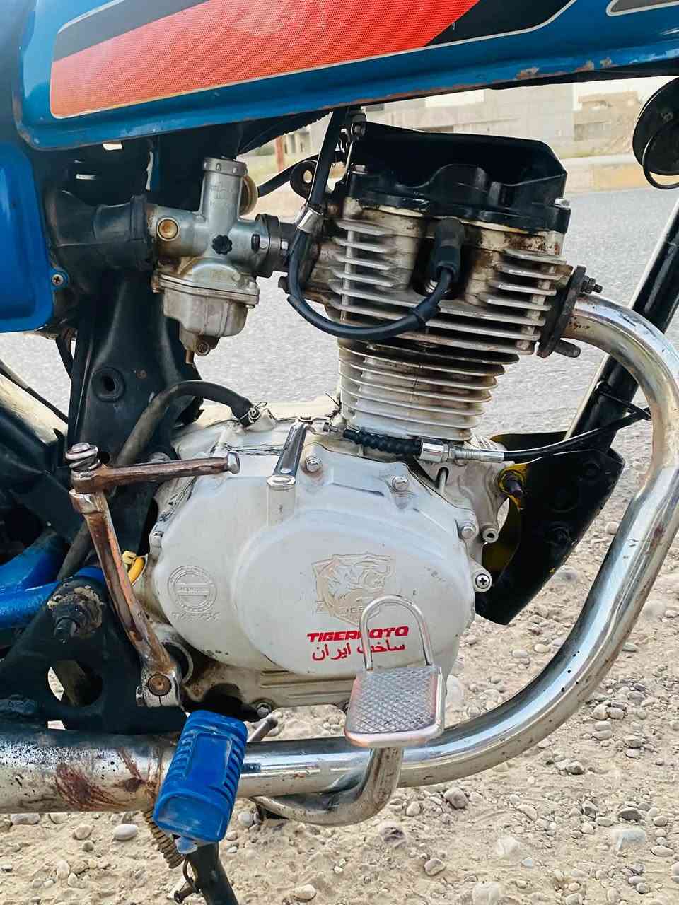 السلام عليكم موطور تايكر محرك مفتوح لا صرف ولا تبخير تواير جدد وياله جدد كهربائيت شغاله موطور ناقصو قراض خفايف السعر 260 وبي مجال مكان الشرقاط شراي انتصل و تبشر *********** مكان الشرقاط الهيجل

نص مكتوب في الصور:
- ***********