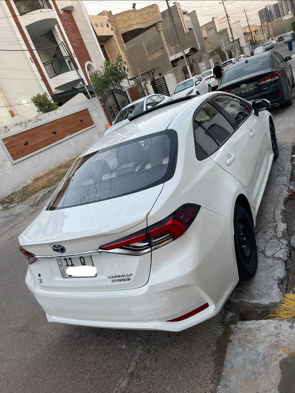 السلام عليكم
للبيع تويوتا كورلا هايبرد 
الشكل الخليجي 
العلامه الزرگه باب الاول
موديل 2024 
مكفوله لا صبغ ولا بارد ولا تبديل
السياره جديده كلش
ماشيه 17 الف 
رقم بغداد تحويل مباشر 
السعر 152 وبيها مجال بسيط 
للاتصال ***********
مكان السياره بغداد حي الجهاد حي الحسين
