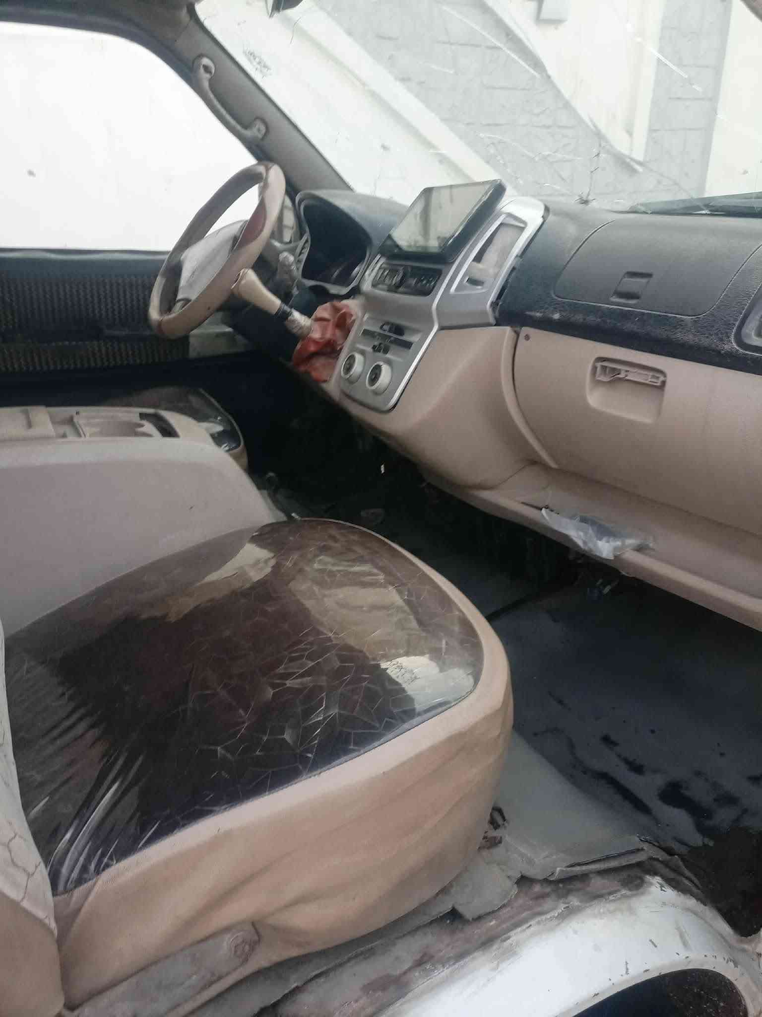 سلام عليكم جنبي موديل 14 مكينة وكير وكسل خير من الله دوشمة جديدة بيها طخة بالبجم والباقي شوف العين عليها غرامات  السعر 45 اسوي وكالة قيادة  مكاني بغداد الحسينية  المعامل وهاذ رقم راعيها ‏‪***********‬‏ اني مكلف بالنشر
