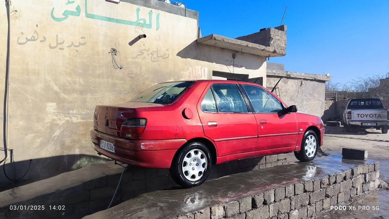 بيجو306
موديل 2001
محرك وكير. شرط  
تبريد مع السويج
رقم بغداد انكليزي بسمي
سنويه 2029
السعر 40وبيه مجال
المكان بيجي 
***********
