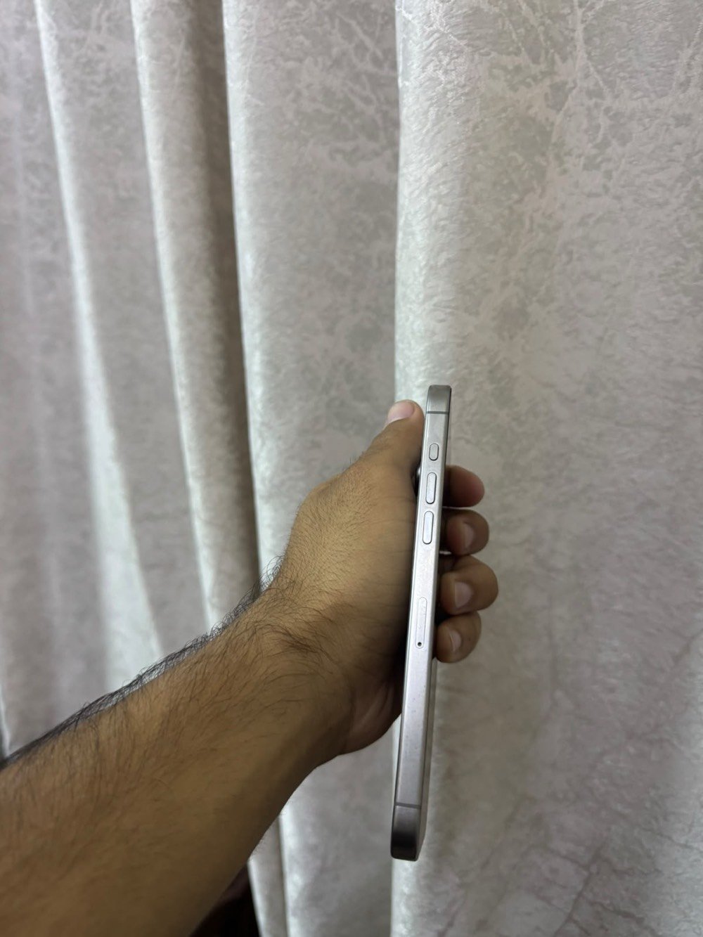 ايفون ١٥ برو ماكس • ٢٥٦ • مبدل شاشه