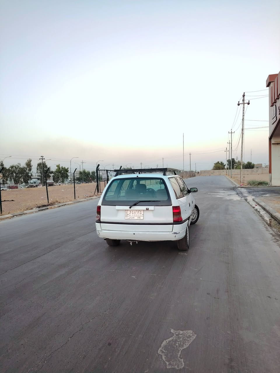 سلام عليكم
اوبل استرا موديل 95 للبيع فقط مواصفات 
تبريد +شاشة + محرك وكير بشرط + اوفر سيارة نشطة حيل وسيارة نضيفة مثل ما موضح بالصور ما ينرادلها مصرف ابد دير سلف وحرك داخل السيارة نضيف السيارة ما ينرادلها مصرف ابد ما ناقصها شي كاملة من كل النواحي استعمال منزلي يعني السيارة ما تعبانه حجم المحرك 20 ضرر جاملغ واحد صبغ فقط 
سعر 56 ورقة وبيها مجال للطيبين تجي تفحص وتراي وتدلل 
تواصل ***********
