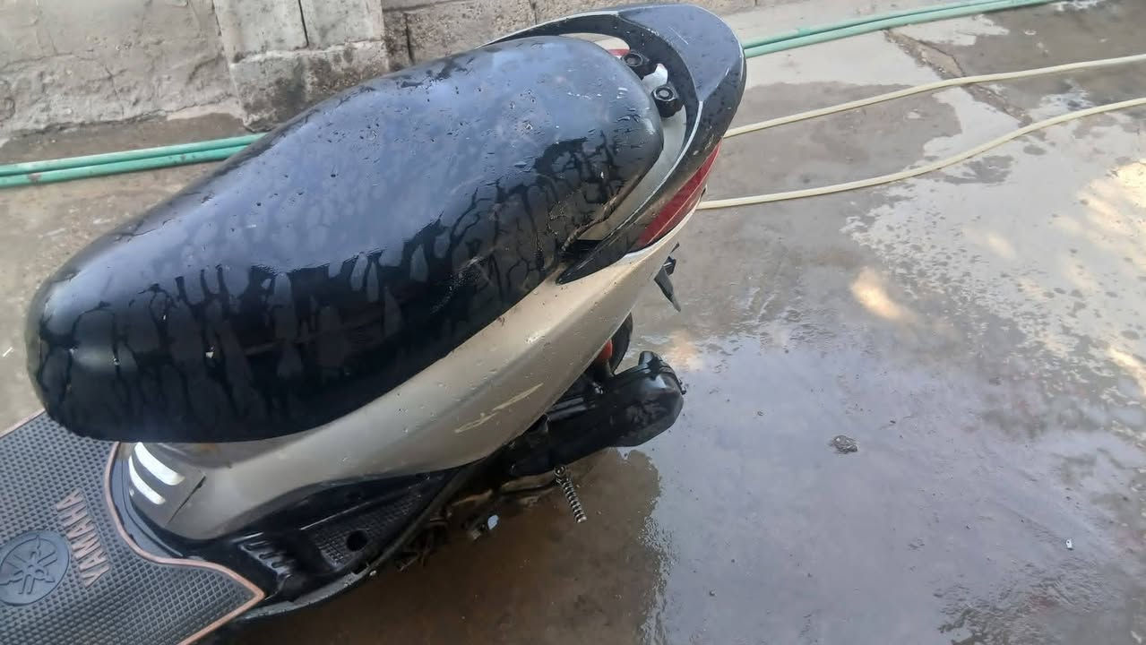 دراجة بريز نقص صالنصة محرك مابي
لا تنقيص ولا تبخير ولانضيح نضيف صافي 
سعر 250 وبيهة مجال
للستفسار *********** 
واتساب    ***********

