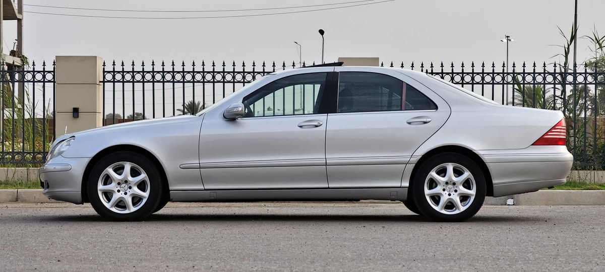 تحفه للبيع S500 وراد الماني طلب خاص
رقم بغداد بسمي 
 فول مواصفات للاخير 
جديدة جدا 
ابواب شفط +جنطه شفط +مري شفط
كشنات كهرباء امامي + خلفي وتحكم من الخلفي بالكشن الامامي
كشنات تدفئه + تبريد 
كشنات مساج 
رادار امامي 
تلفون 
ثلاجه خلفيه 
5 بردات خلفيه 

السعر 145 ورقه 
عنواني واسط الكوت 
للاستفسار الاتصال على الرقم 
***********
***********
