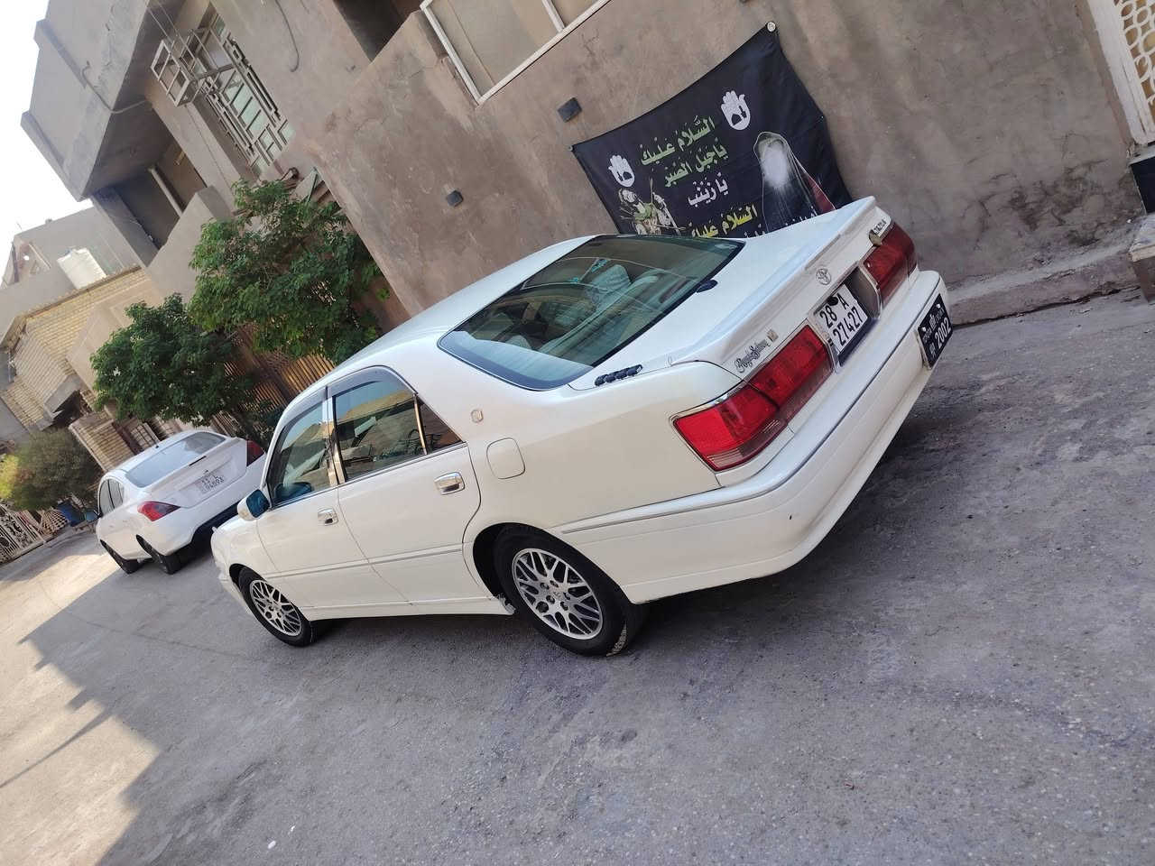 ملكه 2000 / 4 دكم حادث جاملغ خلفي وصبغ جماليه كير مكينه تبريد كفاله حداديه امامي خلفي شرط التحويل السعر 89 رقم الهاتف ***********
