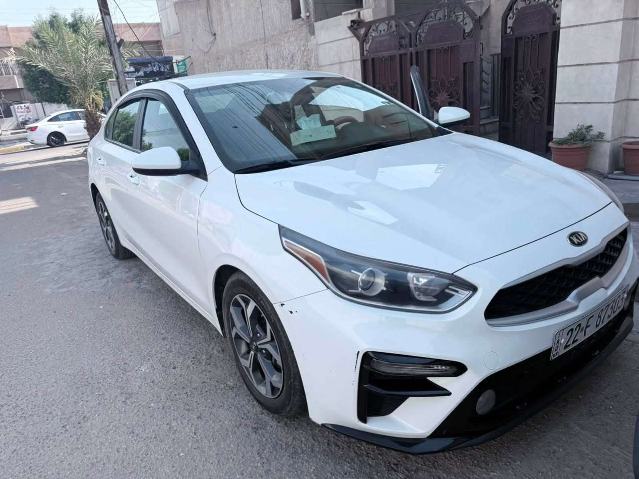 شباب كيا فورتي 22 حادثها صندوك بدون شواصي بيها رصعات موضحه بالصور
السعر 140 $ 

‭***********‬
