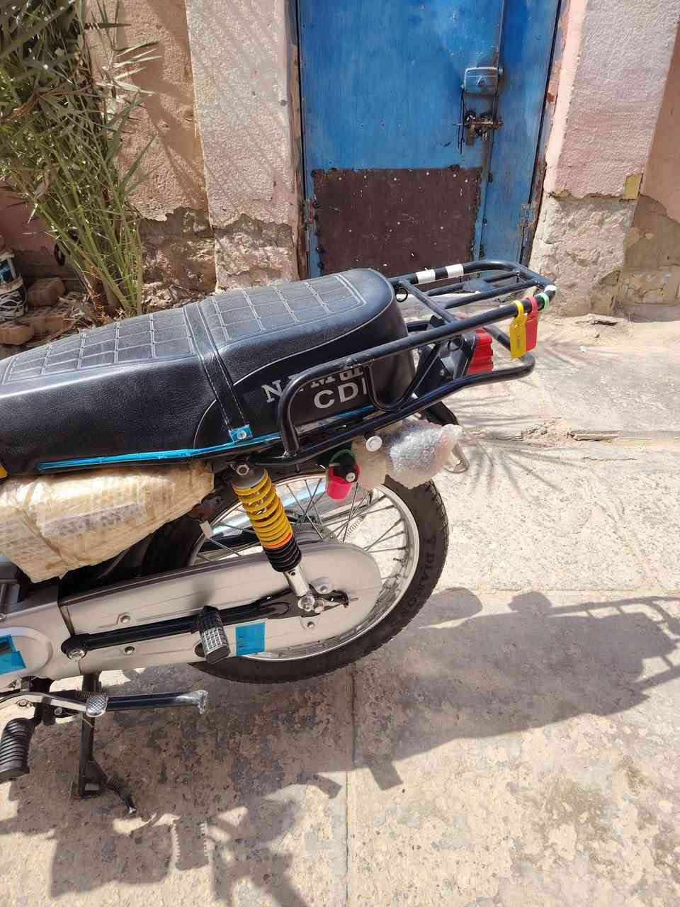 سلام عليكم اخوان نامه امتياز مديل26وكاله للبيع
دراجة شوفت عينك انضف من صوره بعد  
مكفوله كفاله عامه وكلشي بيه شغال كهربايات دشبول اشاير دراجة نضيفه بمعنه الكلمه 
تفاصيل اكثر اتصل ع رقم ***********
مكاني دوانيه الحمزه الشرقي 

ابيع بدون سماعات ونبيثري
