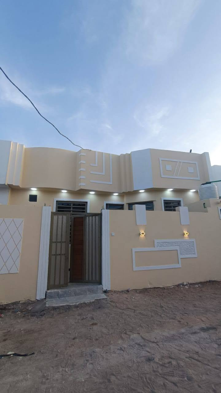 #اسعد_الله_أوقاتكم_بكل_خير👋⁉️

دار سكن للبيع ⛪️ بسعر بلاااش 

#المساحه :: 150 متر  بناء حديث بعده بل جيس

#يحتوي البيت على غرفتين نوم 
و ديوان 
و صاله 
و مطبخ 
و صحيات داخلي و خارجي و كراج سياره 
بيت كلش مرتب 

كافه الخدمات متوفره 

#جنس_العقار :: طابو صرف زراعي بأسم عراقي سند ٢٥ راعي لارض ساكن نفس المنطقه 

#العنوان ابو الخصيب قرب مدينه الاندلس

#السعرة 82مليون  و بي مجال 
#للاستفسار الاتصال على الهاتف 📞📳
📳((***********))📳 اخوكم
