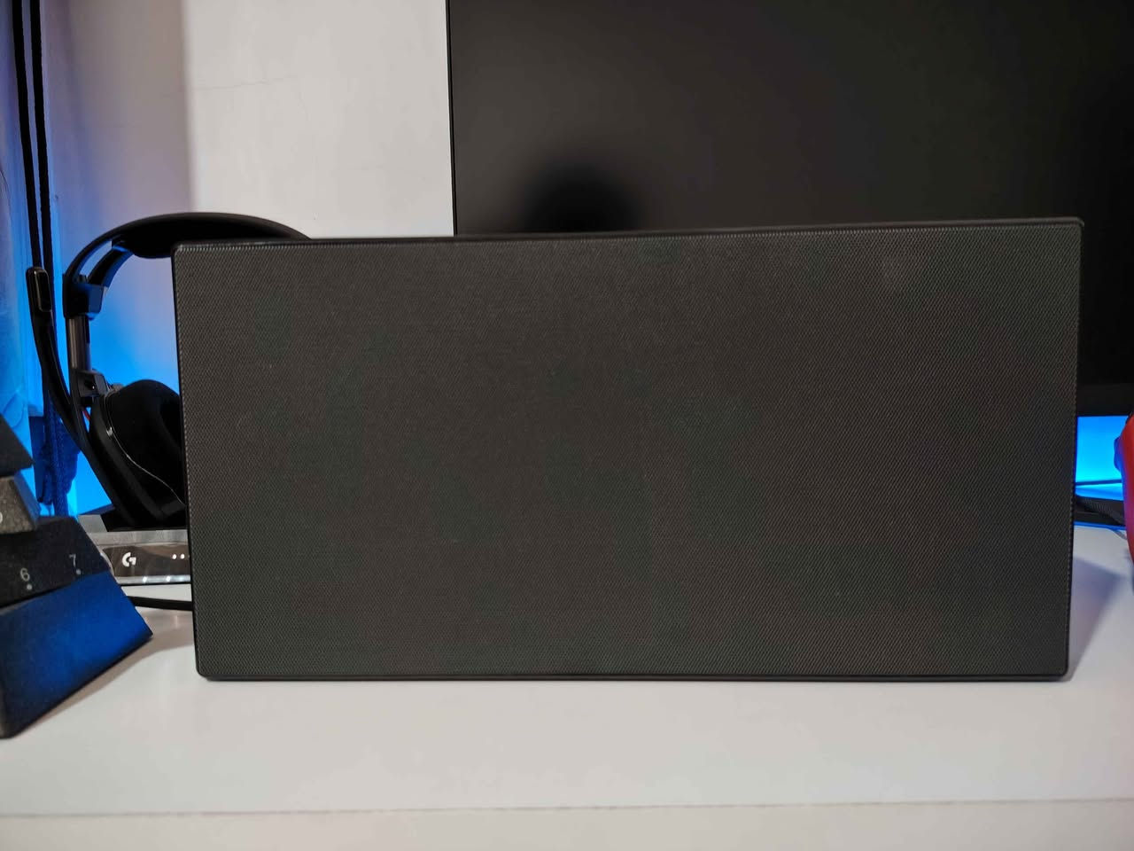 السلام عليكم ورحمة الله وبركاته 
سبيكر سوني جديد 
بلوتوث NFC 
راديو قرص CD 
Aux 
صوت محيطي ومجسم 
السعر 60 ألف أربيل, العراق

