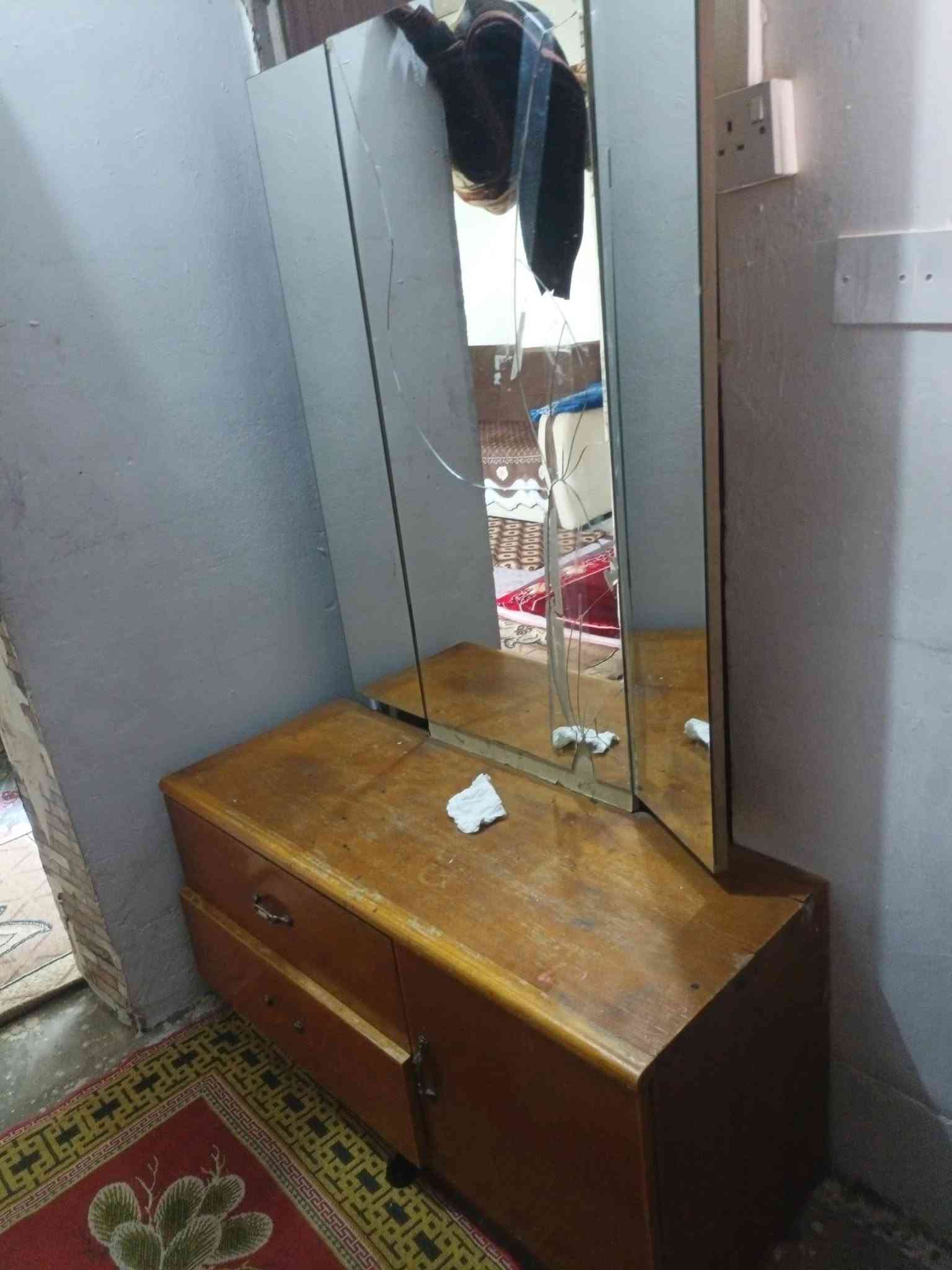 غراض بيت • نظيفه • كرده قرب مستشفى شهيد جزى