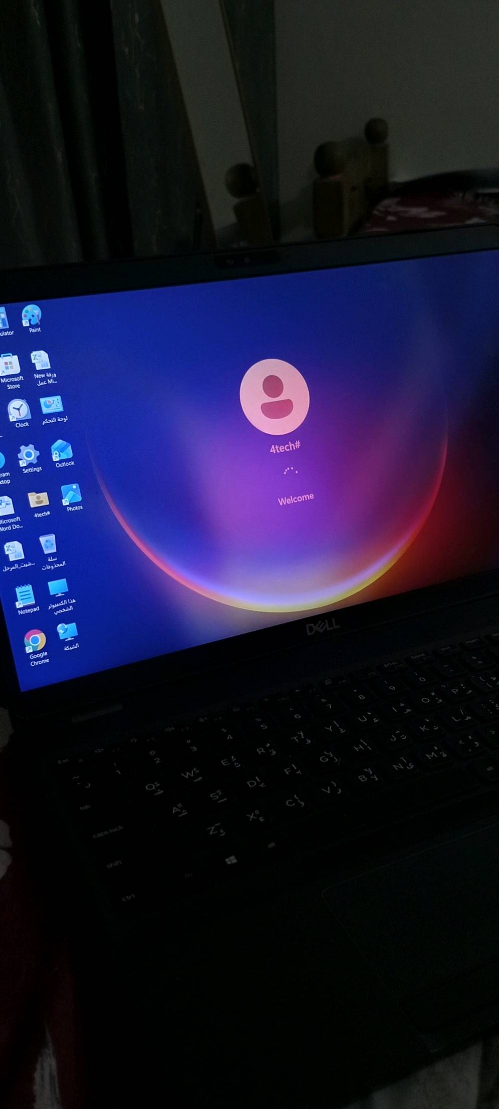 Dell3540 للبيع الجهاز مستخدم استخدام قليل اخو الجديد شخط مابي
المعالج cori7 الجيل 8
هارد 256ssd 
كرت شاشة خارجي 2gb
مناسب البرمجة والتصميم 
يشغل GTA 5 +pes 21 
يشغل باقة ادوبي باكمله سلس جدا 
كيبورد ضوئي عربي انكليزي 
الهدايا 
شاحنه اصليه ✔️ +حقيبة + ماوس ضوئي