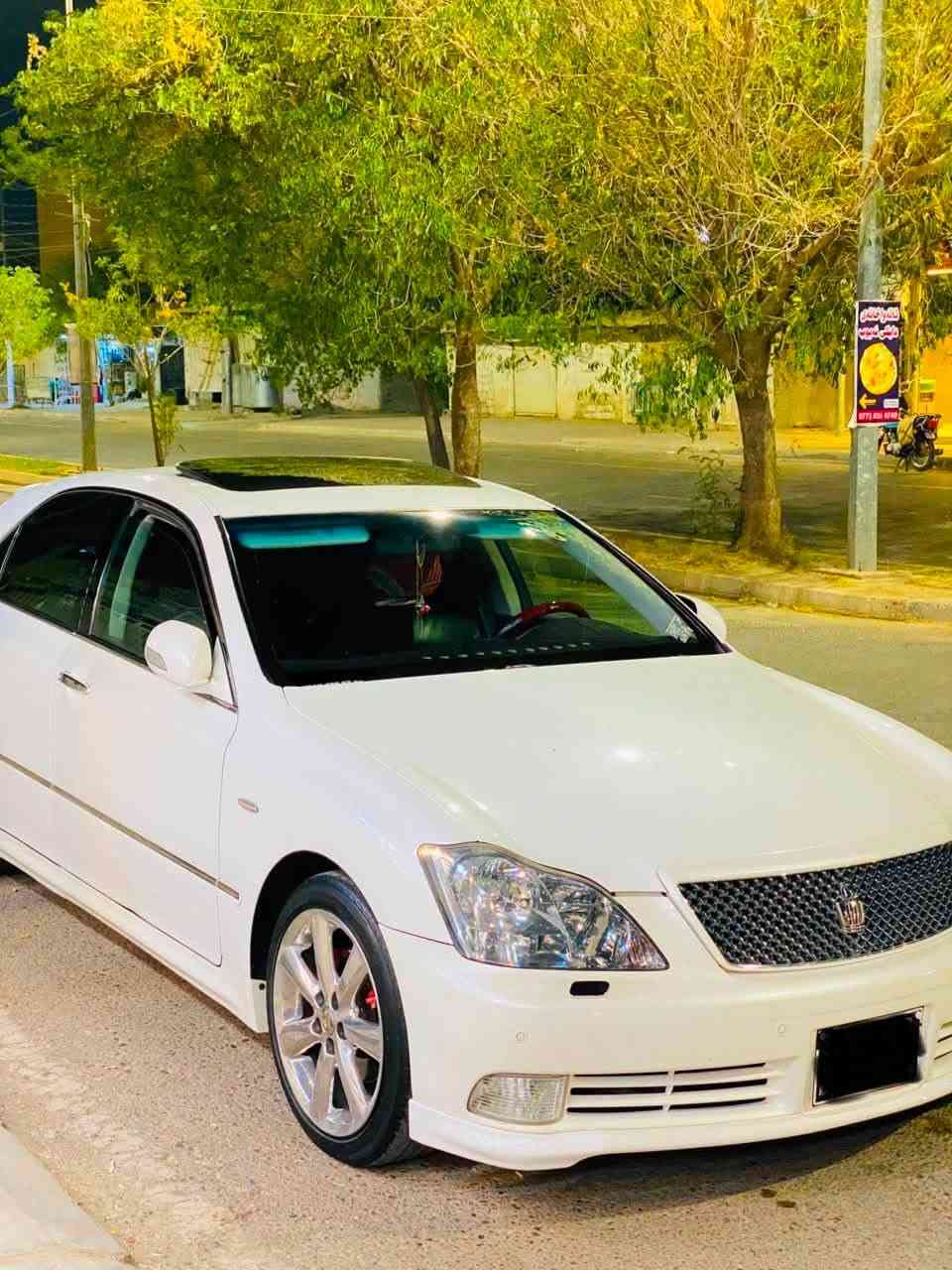 شاهینەی ساخ
١٨٢ گەورە بە گەورە
کۆدی بۆ کراوە
٢٠٠٥
بێ بۆیاخە سەیارەکە
فول مواسەفات
جڵد هیتەر
سلاید
کوشن خەزن
٣ دوگمە
ناو رەشی ساج سور
شاشە و کامیرە
سوکان حەیزەران
دەعامیەکانیشی بۆیاخ نیە
هەموو گیانی بە شەرت
بێ مەسرەف
لە کەلارە

ژم:***********
