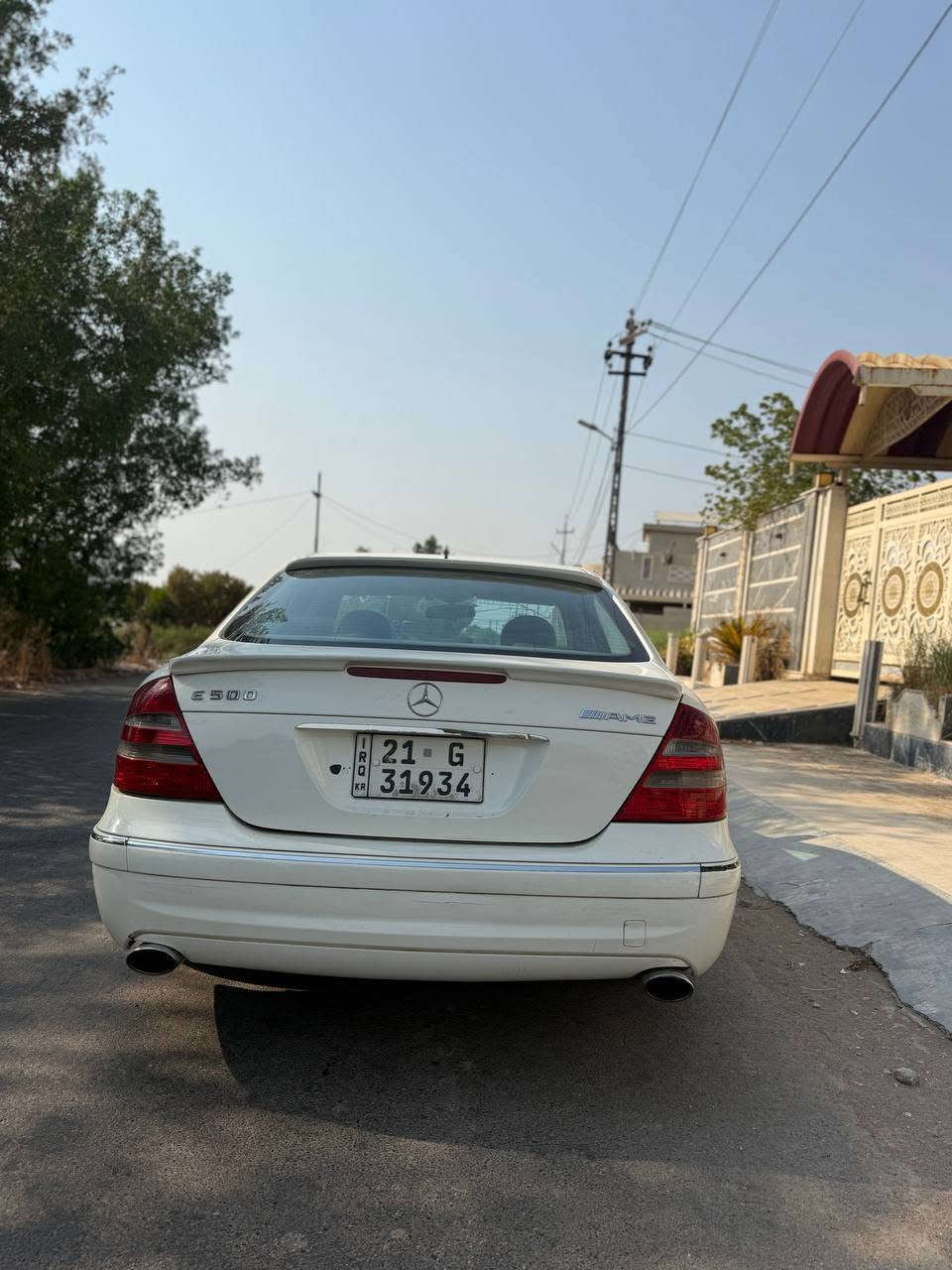 🚘 للبيع مرسيدس E500 AMG موديل 2003 🔥211
سيارة كلاسيكية فخمة ومميزة، بحالة جيدة ومواصفات كاملة 👌🏻

🔹 الموديل: 2003
🔹 الفئة: Mercedes-Benz E500 AMG
🔹 المحرك: V8 سعة 5.0 لتر
🔹 القير: أوتوماتيك
🔹 الداخلية: جلد
🔹 فتحة سقف: موجودة
🔹 تبريد وتسخين المقاعد: موجود
🔹 تحكمات ستيرن
🔹 المحرك والقير: بحالة جيدة
🔹 اللون: أبيض
🔹 جنطات AMG
🔹 إضافات AMG ومظهر رياضي أنيق
رقم شمالي شرط التحويل 🚀
✨ سيارة تجمع بين الفخامة، القوة والهيبة، ومناسبة للي يعرف قيمة المرسيدس القديمة ويحافظ عليها.

📍 السيارة موجودة في ديالى/جديدة الشط 
💰 السعر:  110$ وبيهة مجال حك الجية
📞 للاستفسار والتفاصيل: ***********☎️

*للجادين فقط، والمعاينة خير دليل
