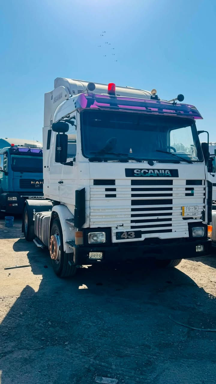 سكانيا راس تك موديل 93 مكينه 43/0/8خيط بخار بدون صرف كير 5*5 شاصي مكفول مربوطه فلات 3دناگير 
***********
***********
