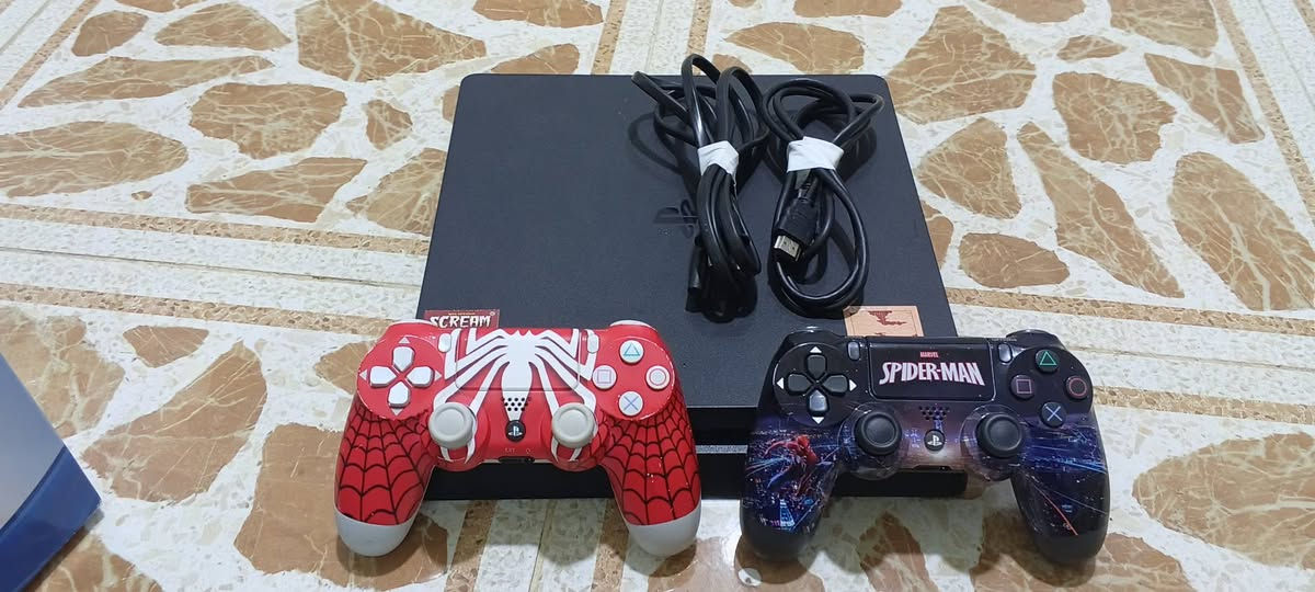 السلام عليكم
عندي جهاز ps4 اونلاين للبيع نضيف كامل ملحقات ويا ثنين جوستك
بالاضافة الى يوبي اس AV850 استخدامه اقل الشهر
الالعاب الي بالبلي 
جي تي اي فايف
اساسن كريد فالهالا
باتل فيلد 1و4
وبيس 26 
سعرة 275
رقم الهاتف: ***********
