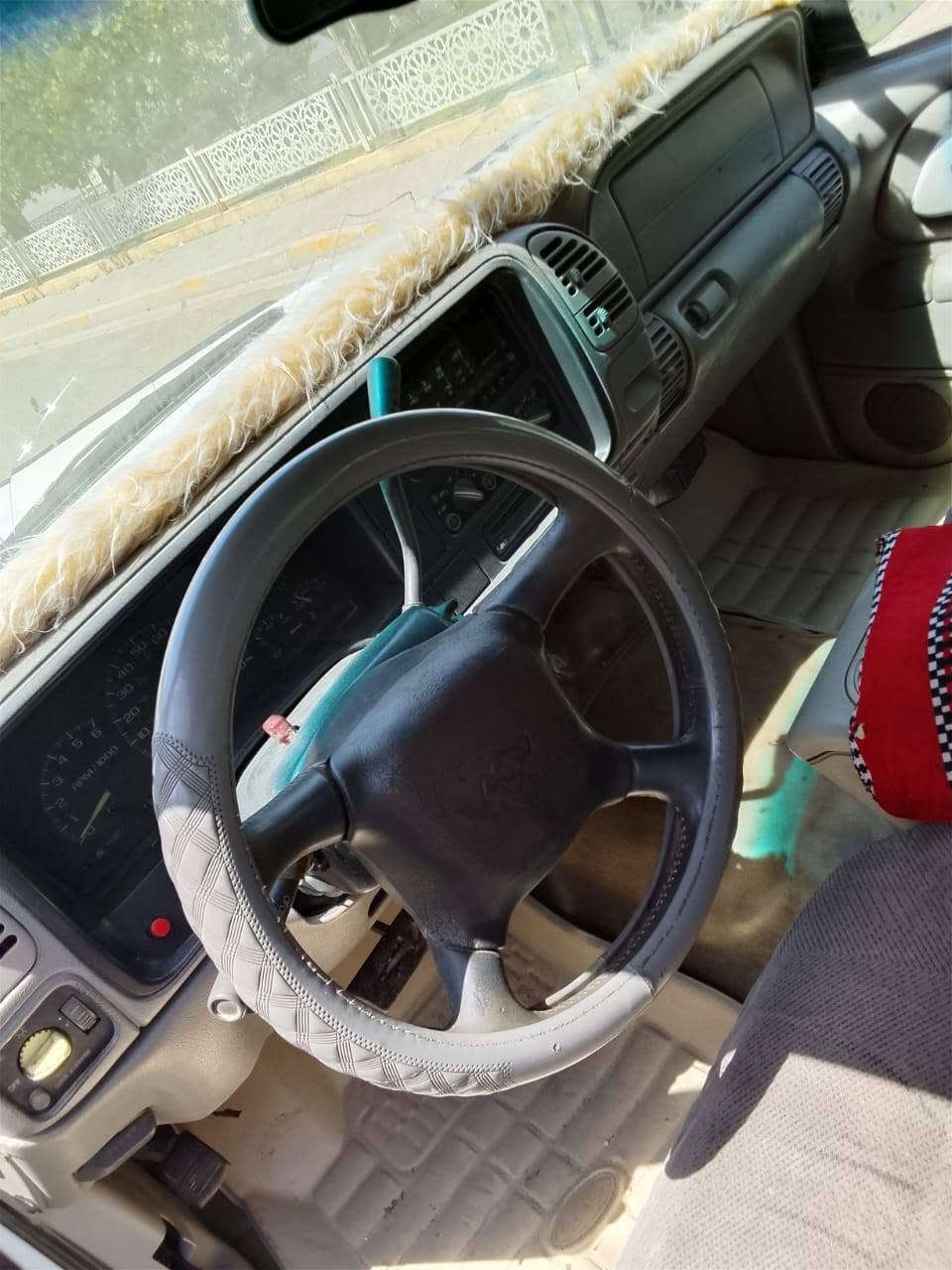 للبيع جمسي موديل ١٩٩٨ بطه ٥ براغي جمسي جديده جدا جدا جدا نظافه ٩٩ ٪تخم تاير ترايك وين متريد سياره جاهزه،،،السعر ٣٨ بيهه مجال او مراوس سلفادور انباله خصوصي،،،، مكان الانبار الرمادي رقم جوال ***********/ ***********
