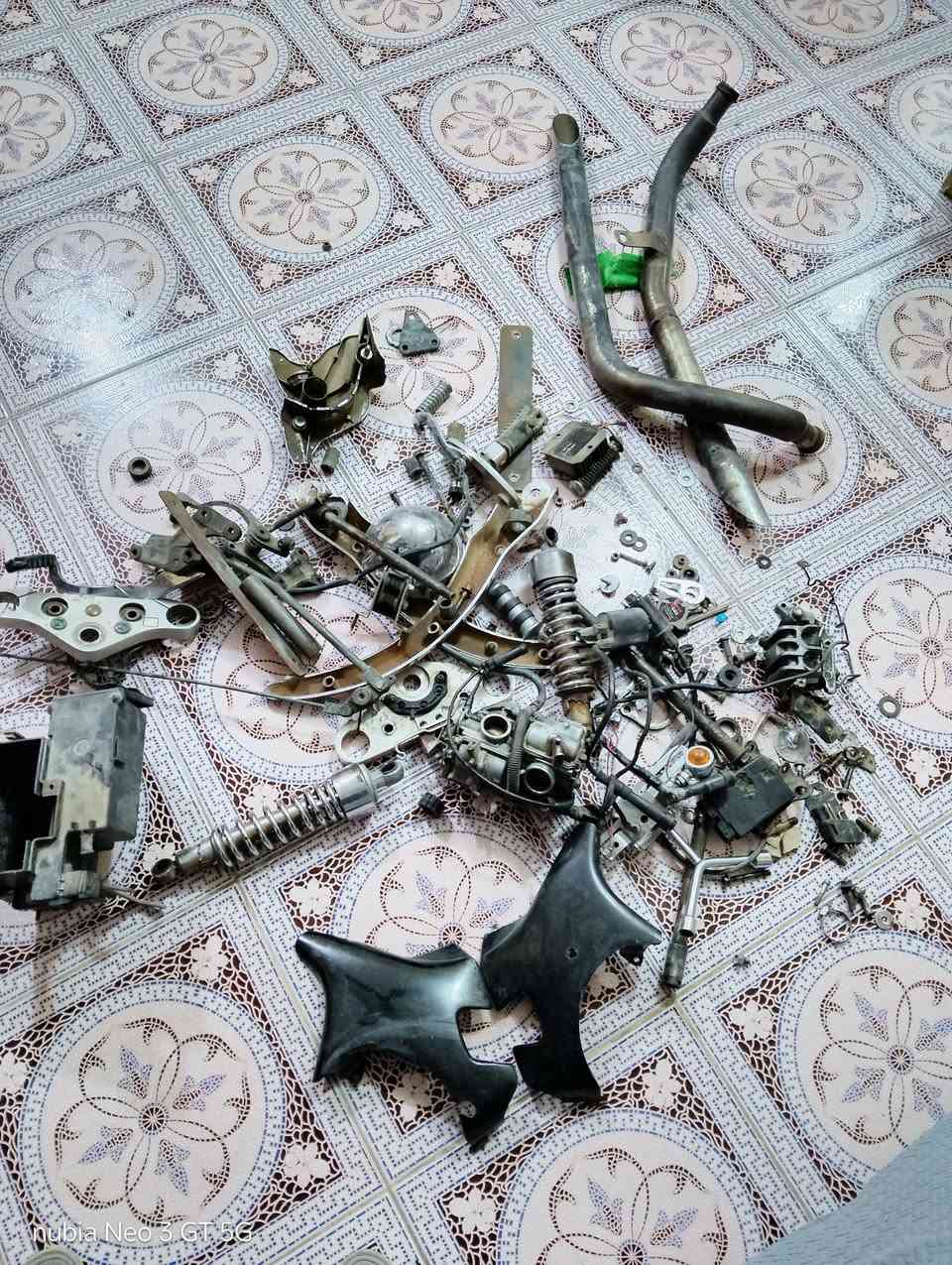 ستد وشادو • غراض • توصيل